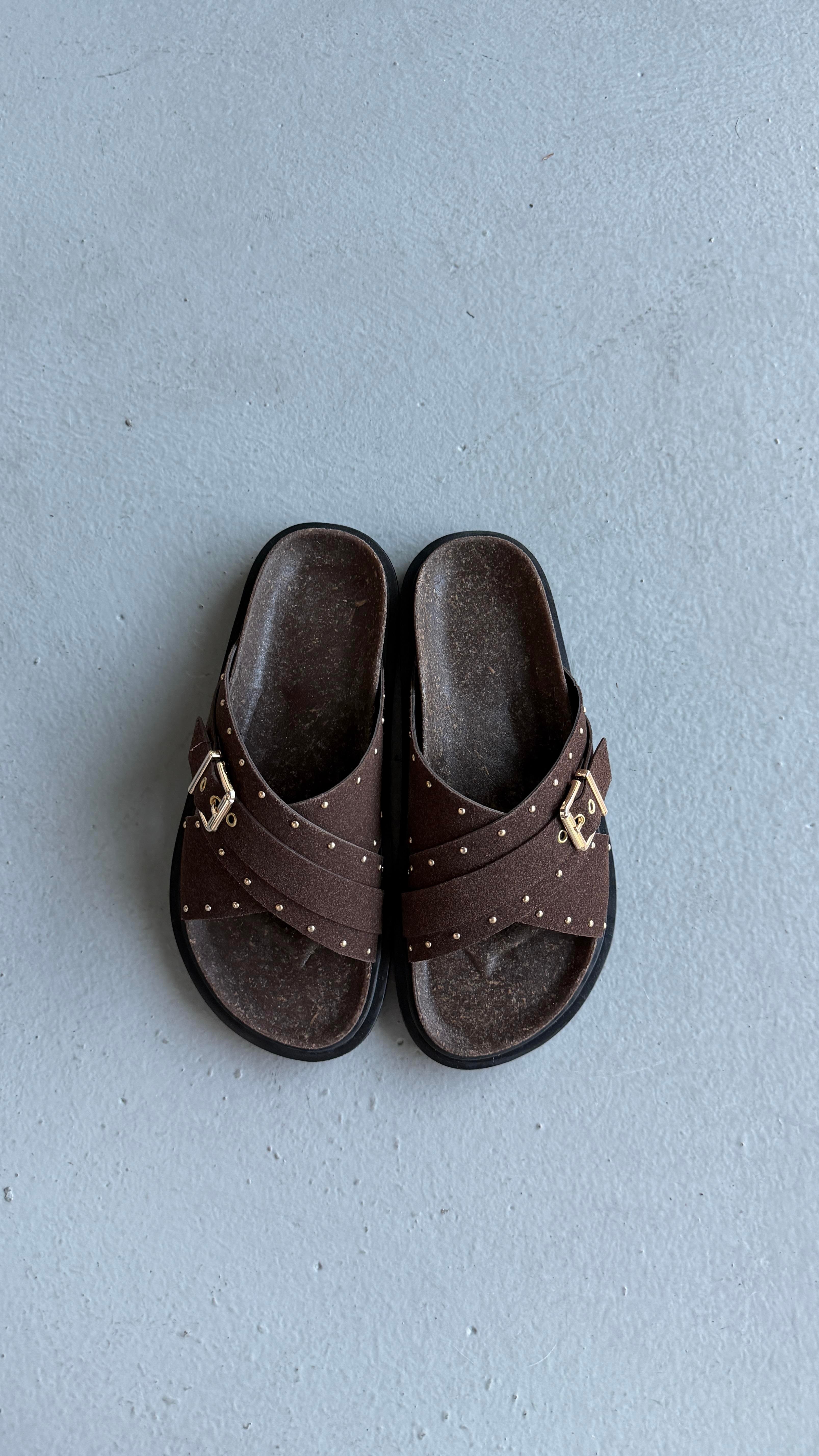 Mocca Muse Acıkahve Tokalı Comfort Terlik