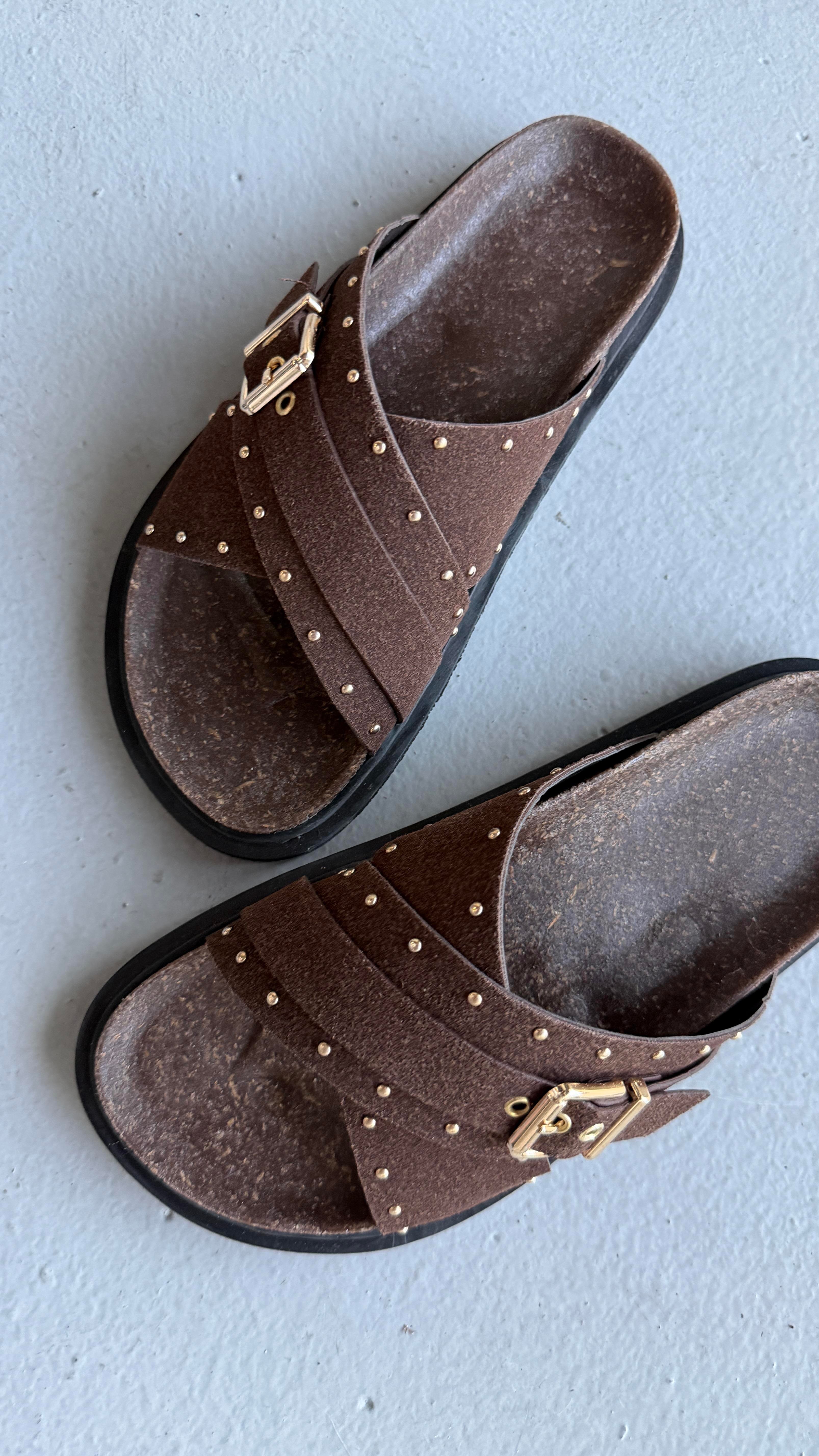 Mocca Muse Acıkahve Tokalı Comfort Terlik