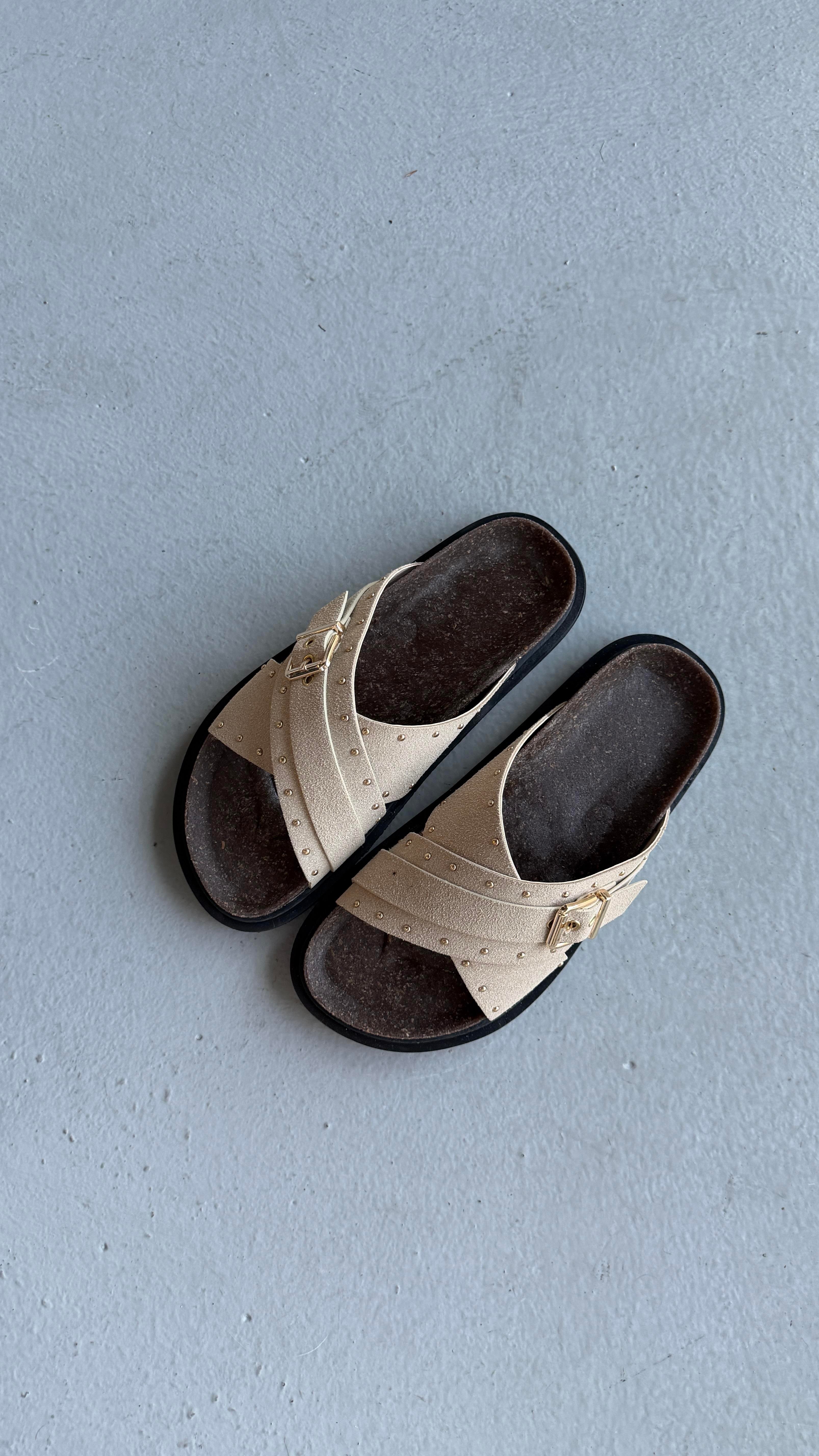 Mocca Muse Bej Tokalı Comfort Terlik