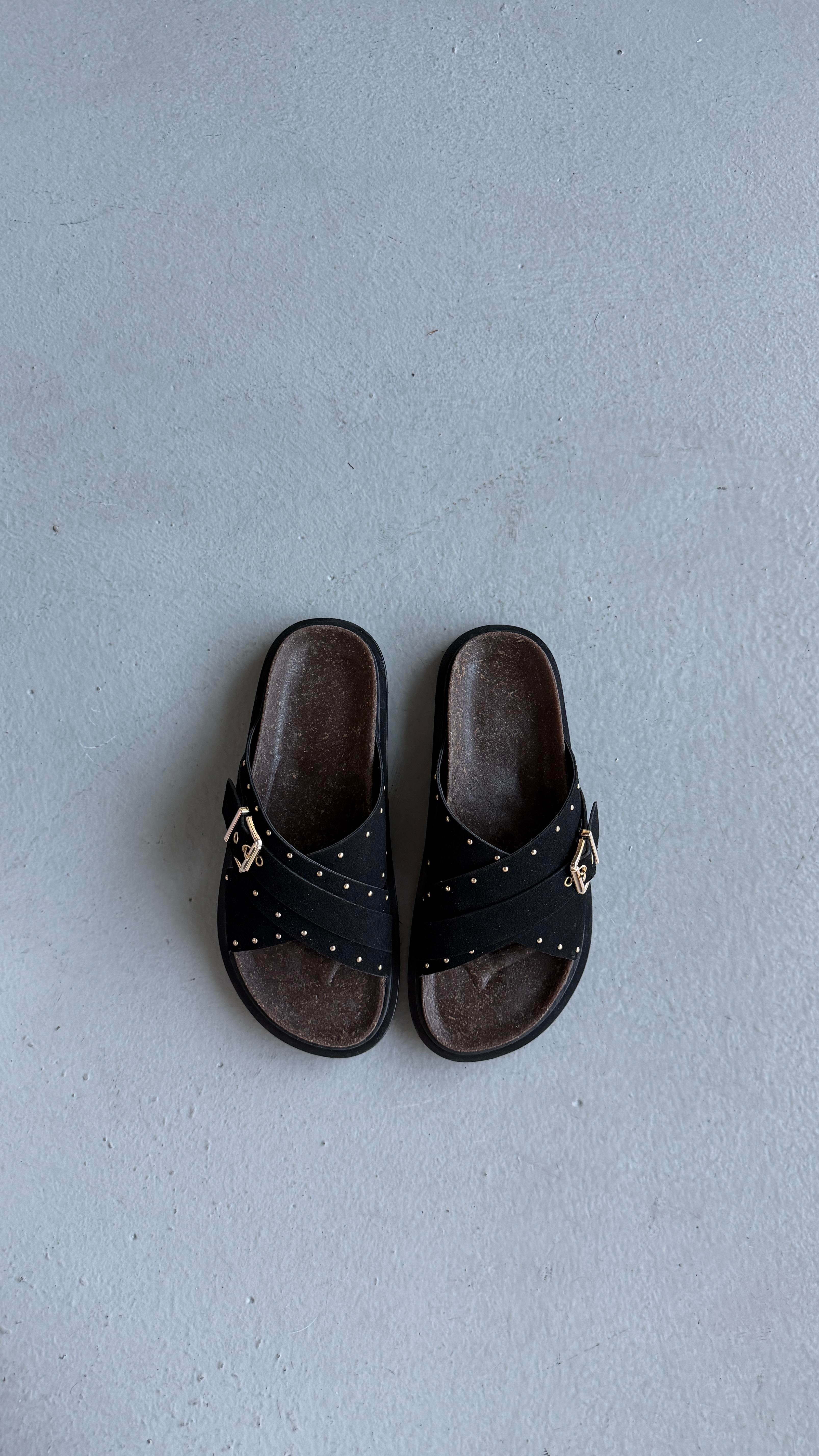 Mocca Muse Siyah Tokalı Comfort Terlik
