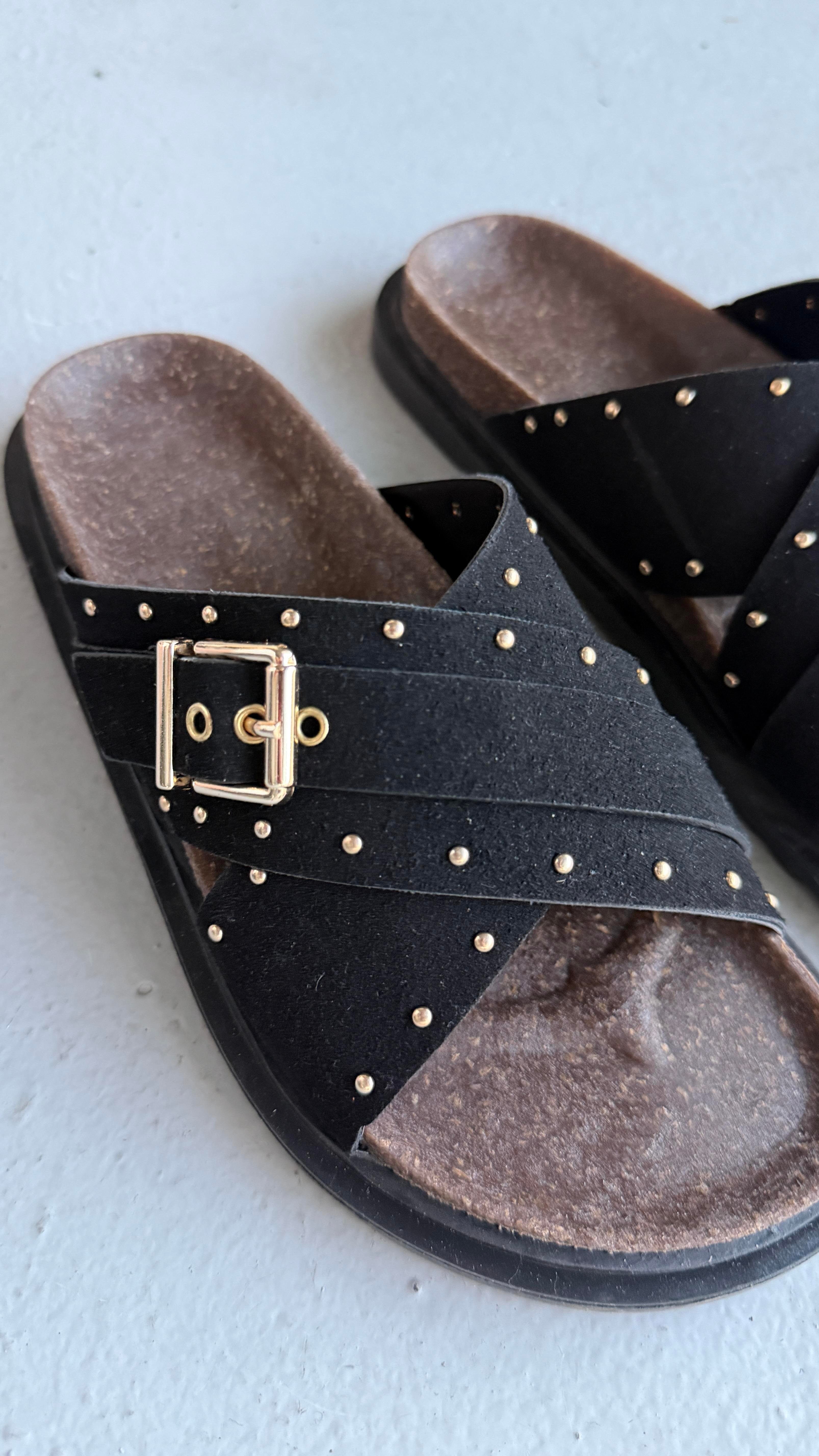 Mocca Muse Siyah Tokalı Comfort Terlik