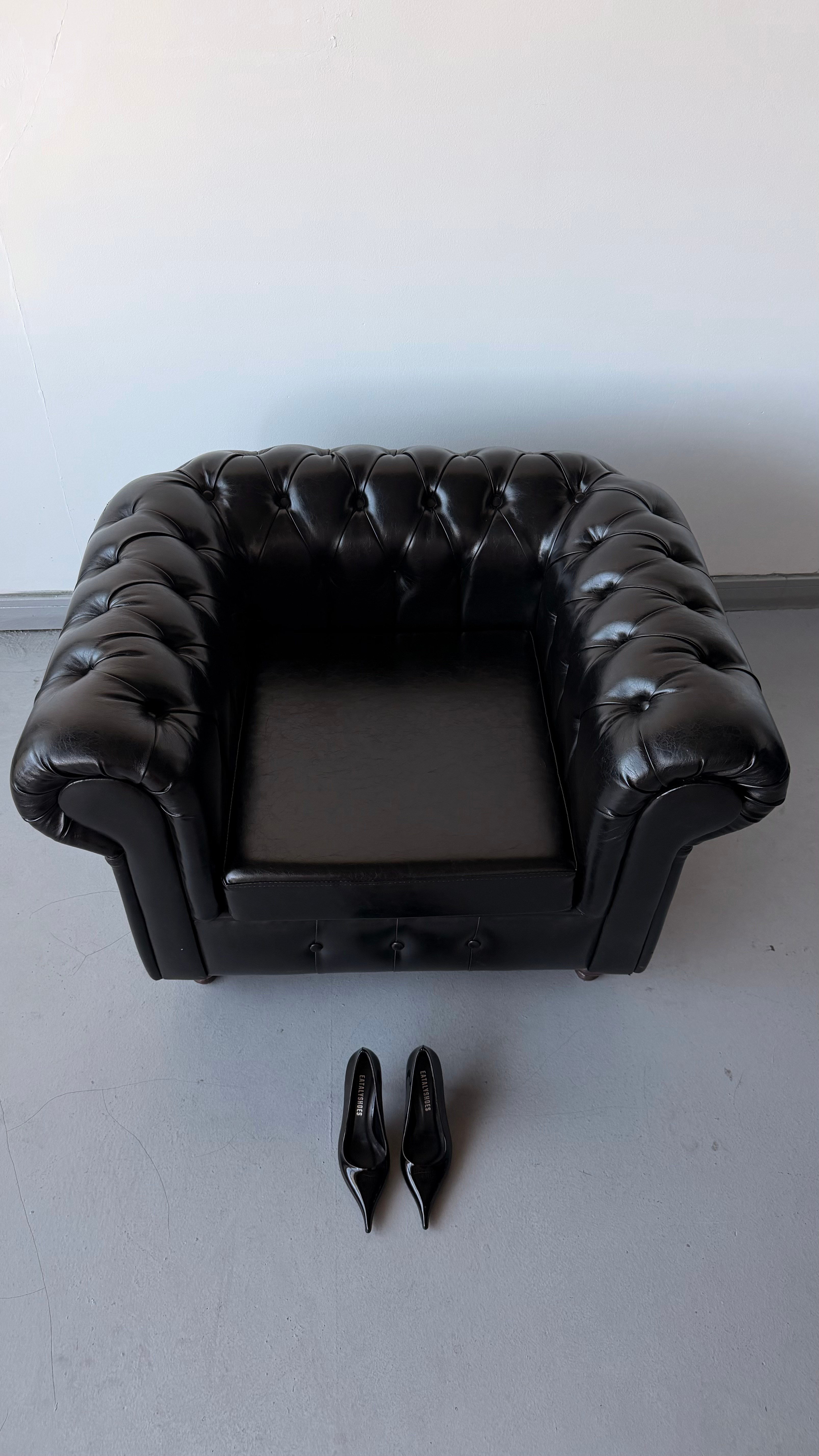 Nera Siyah Rugan Stiletto