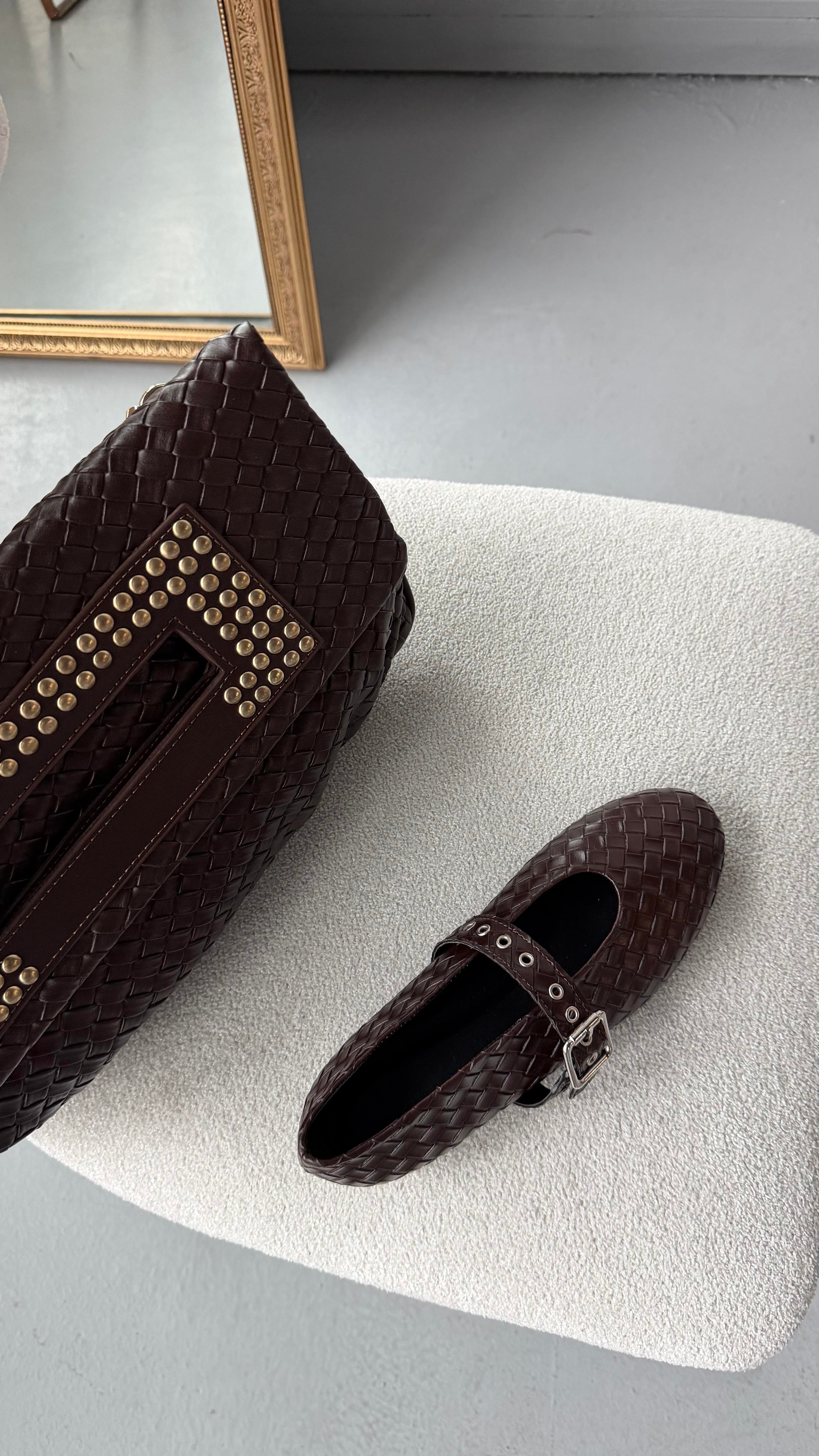 Quiet Rouge Acıkahve Örgü Deri Clutch Çanta