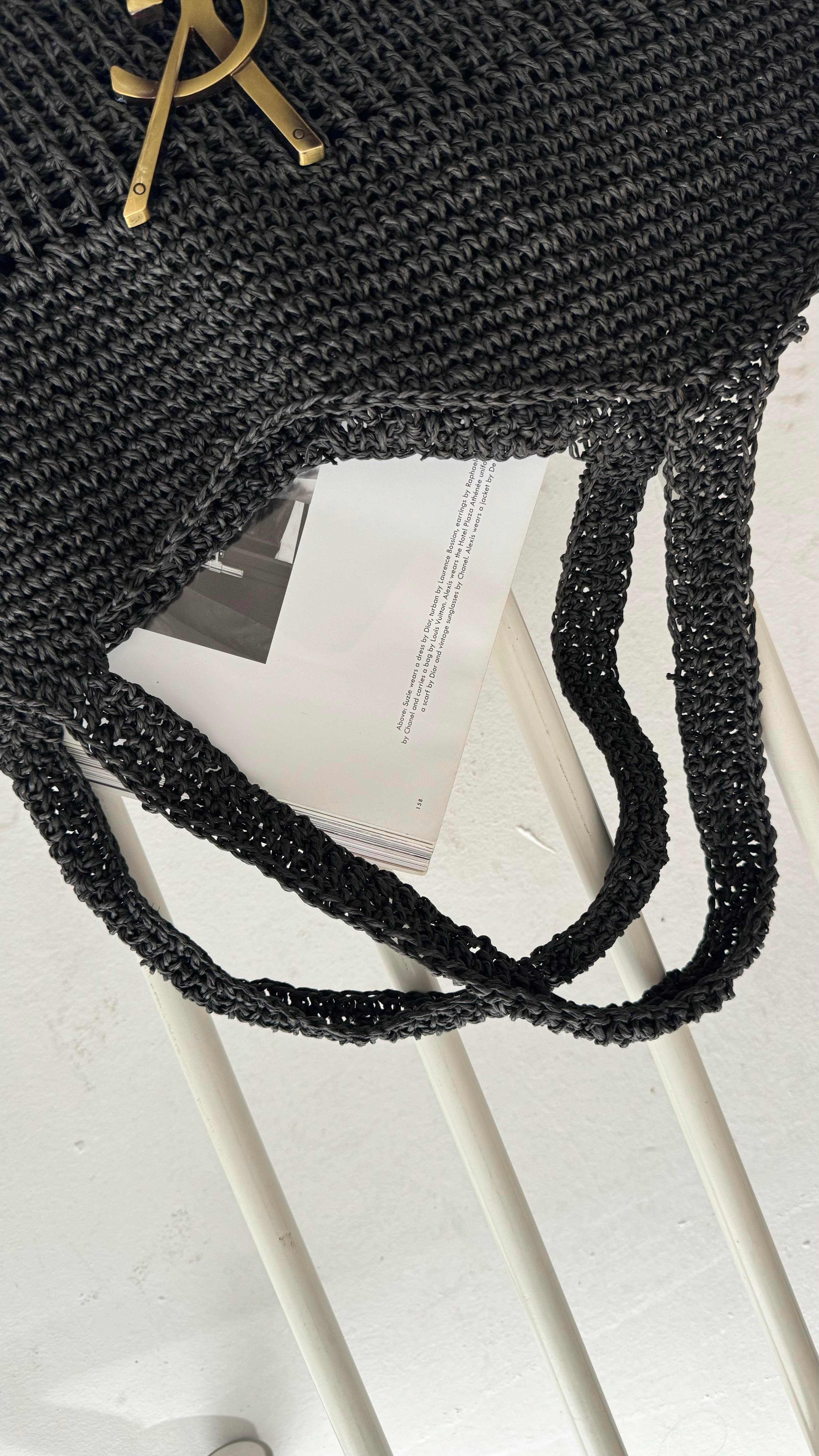 Siyah Trend Gold Tokalı Çanta