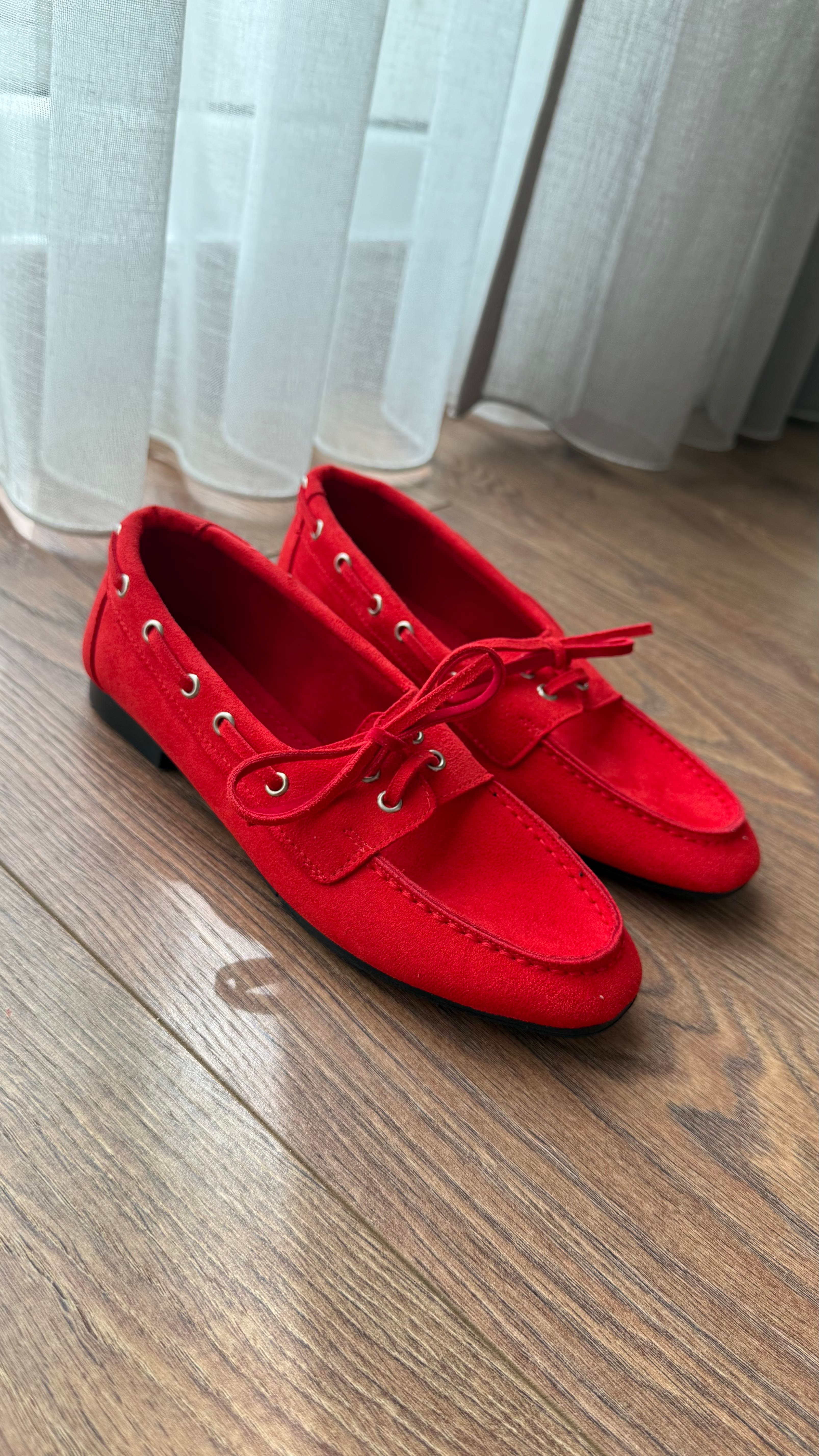 Süet Loafer Bağcıklı Kırmızı Ayakkabı