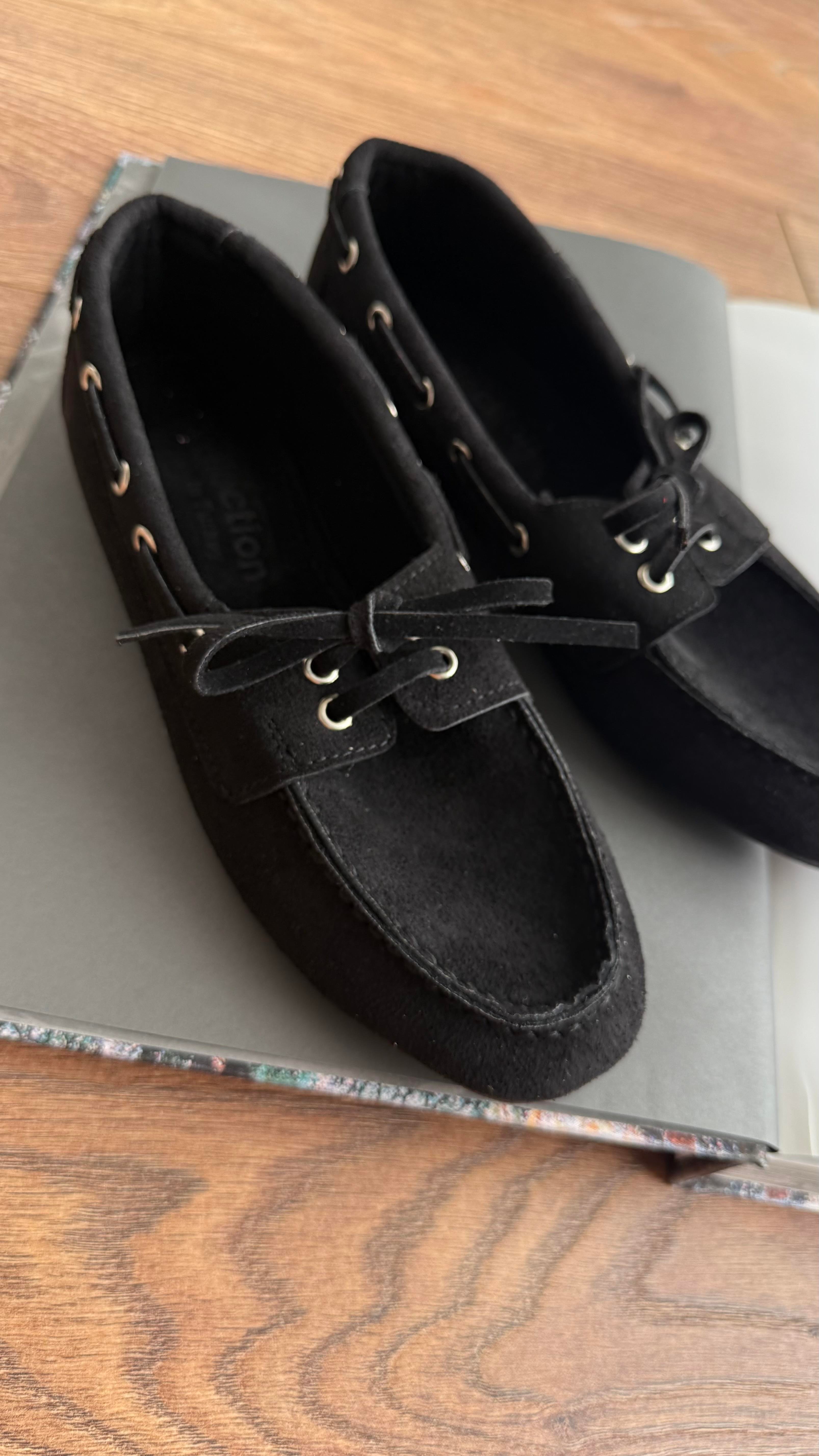 Süet Loafer Bağcıklı Siyah Ayakkabı