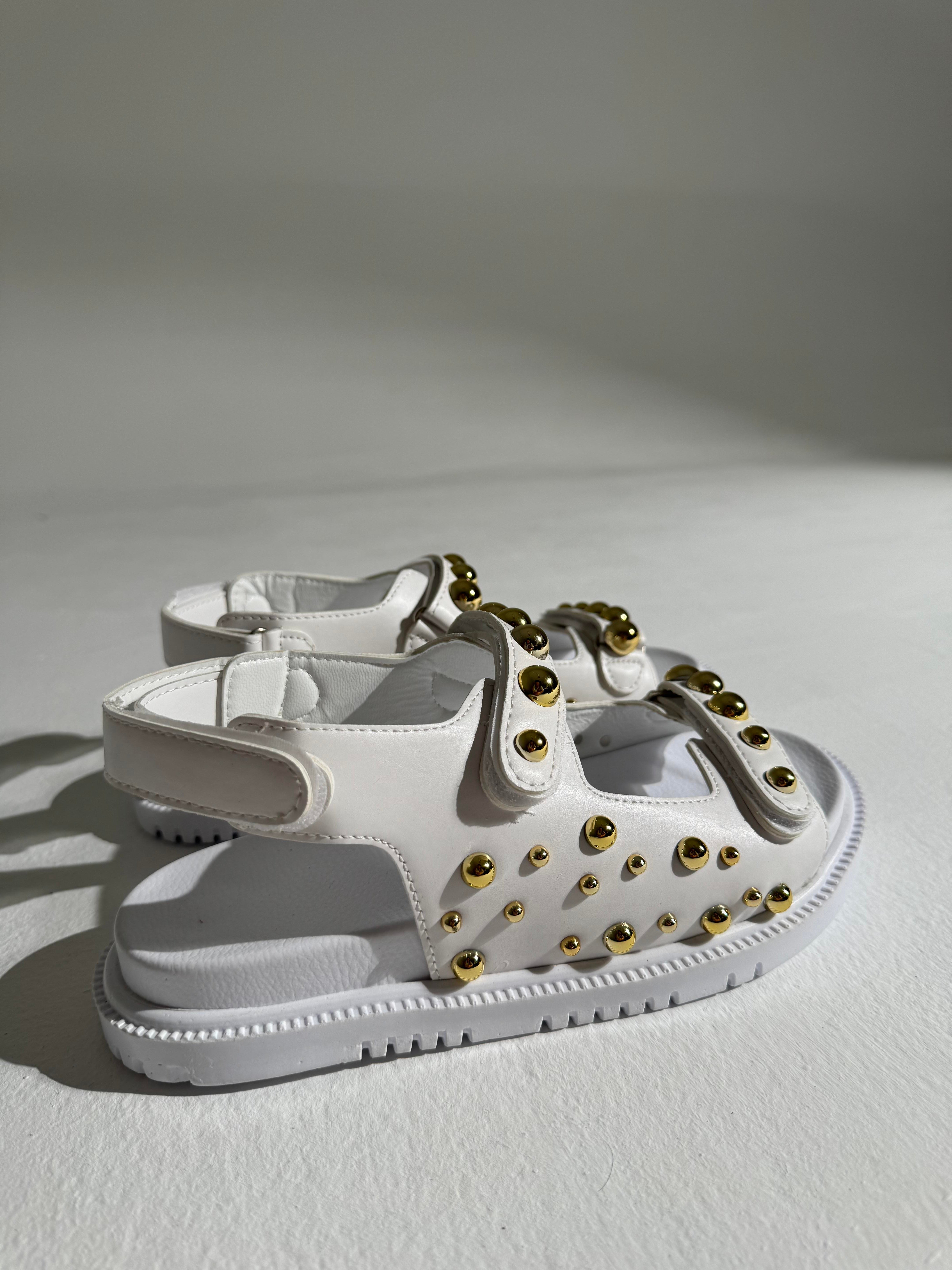 Tezza Beyaz Büyük Küçük Troklu Cırtlı Sandalet 