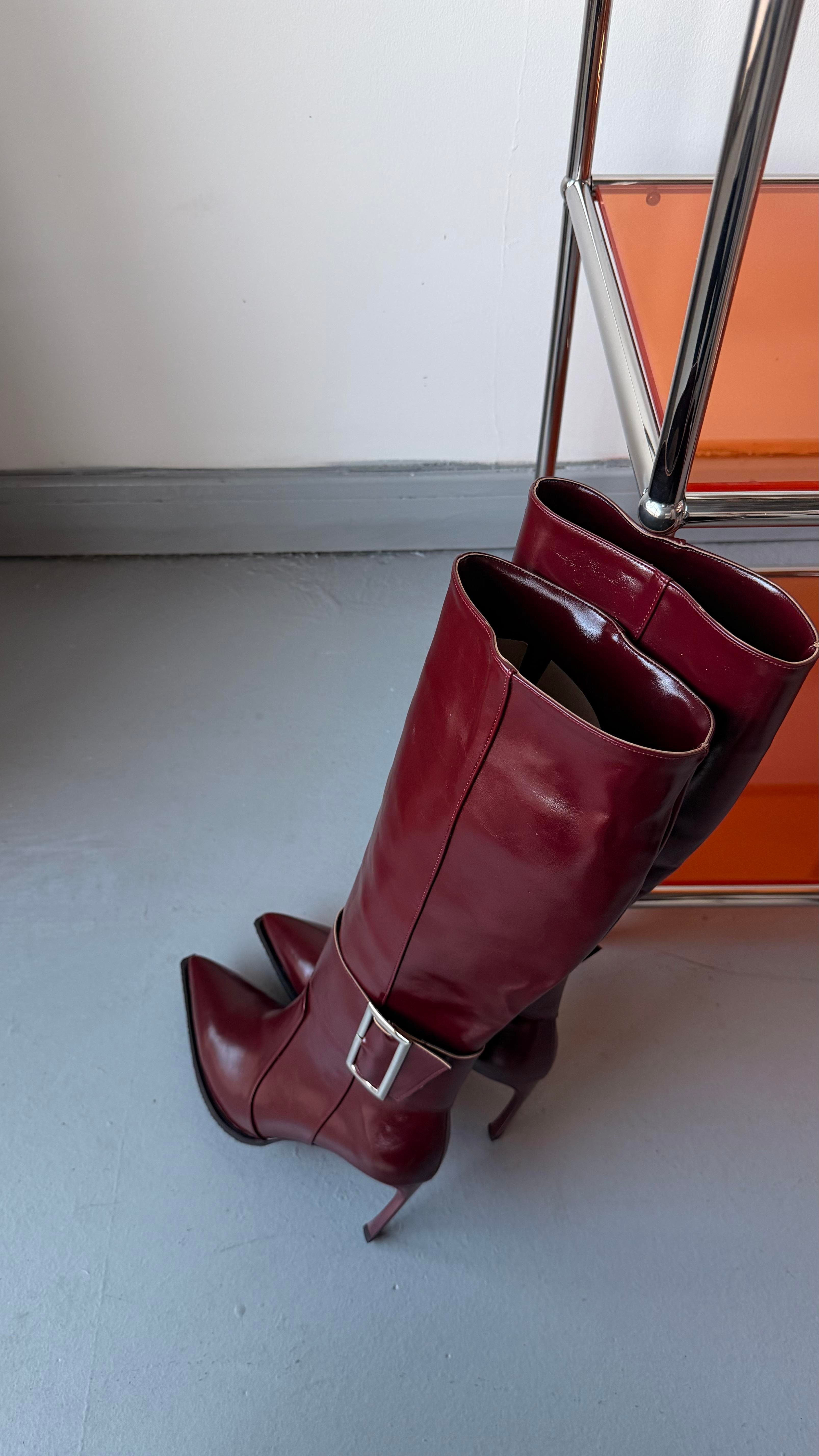 Vera Bordo Cilt Tokalı Topuklu Çizme