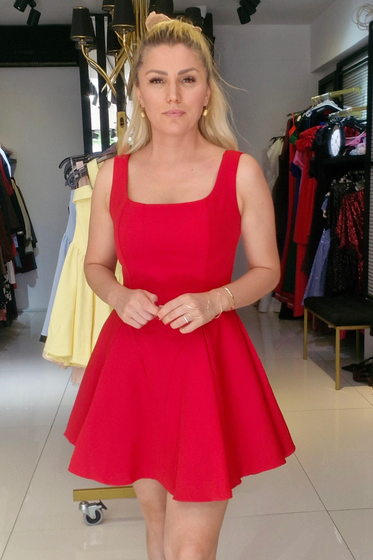 Kırmızı  Kare Yaka  Mini Elbise