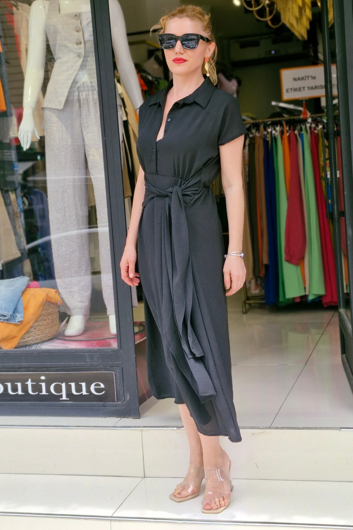 Orjinal Marka  Beli Kuşakli Midi Boy Kloş Elbise Siyah
