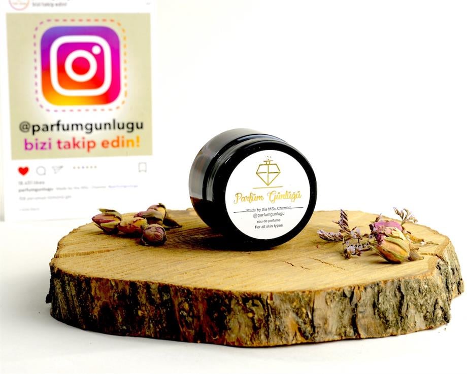 F-019 / Floral-Woody-Musk