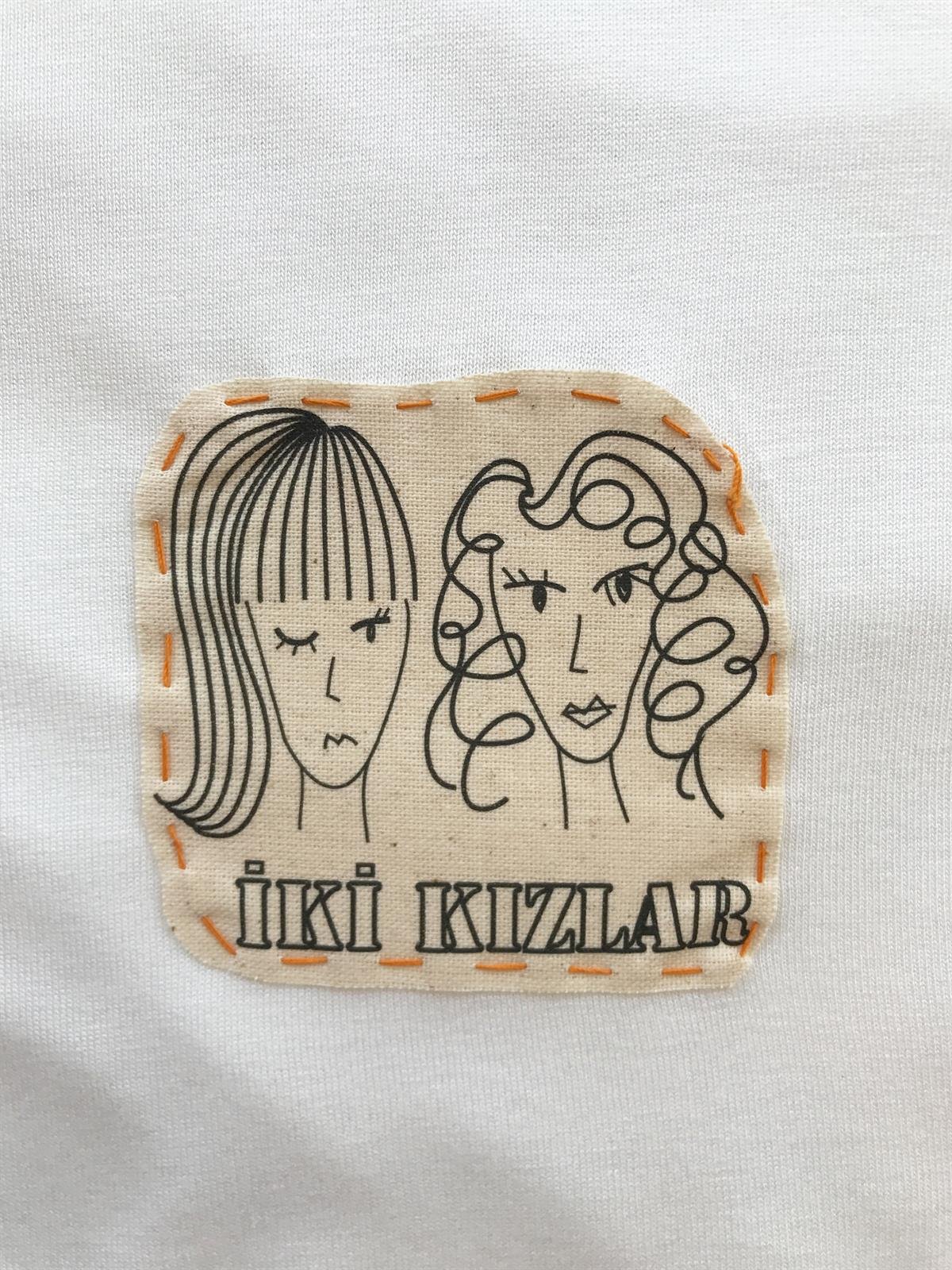 İki Kızlar Tshirt