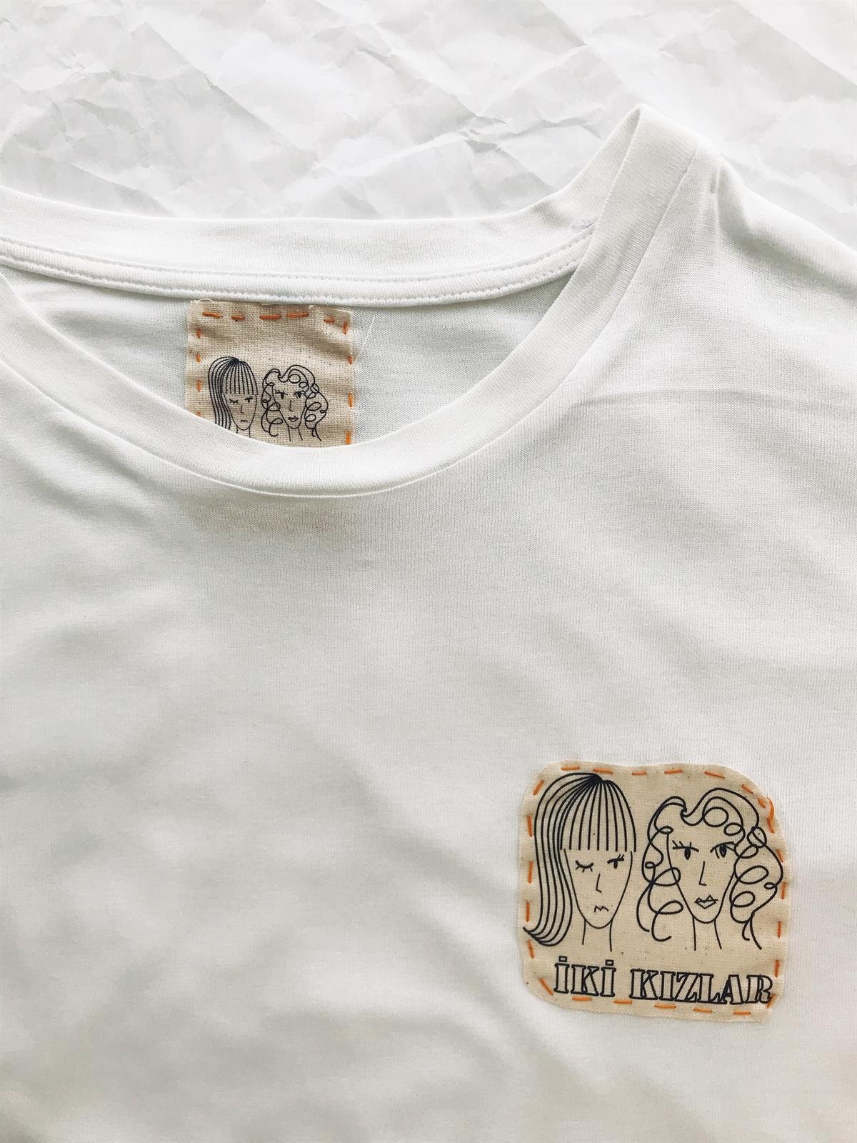 İki Kızlar Tshirt