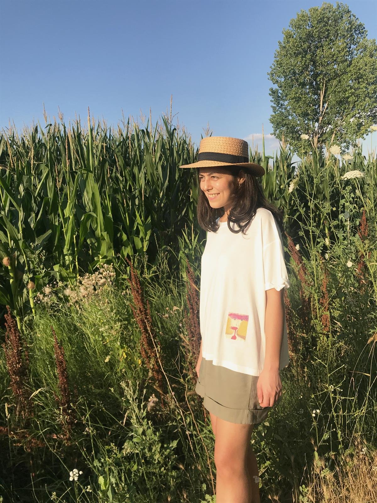 Kafasında Bulutlar Dolaşan Kız Tshirt