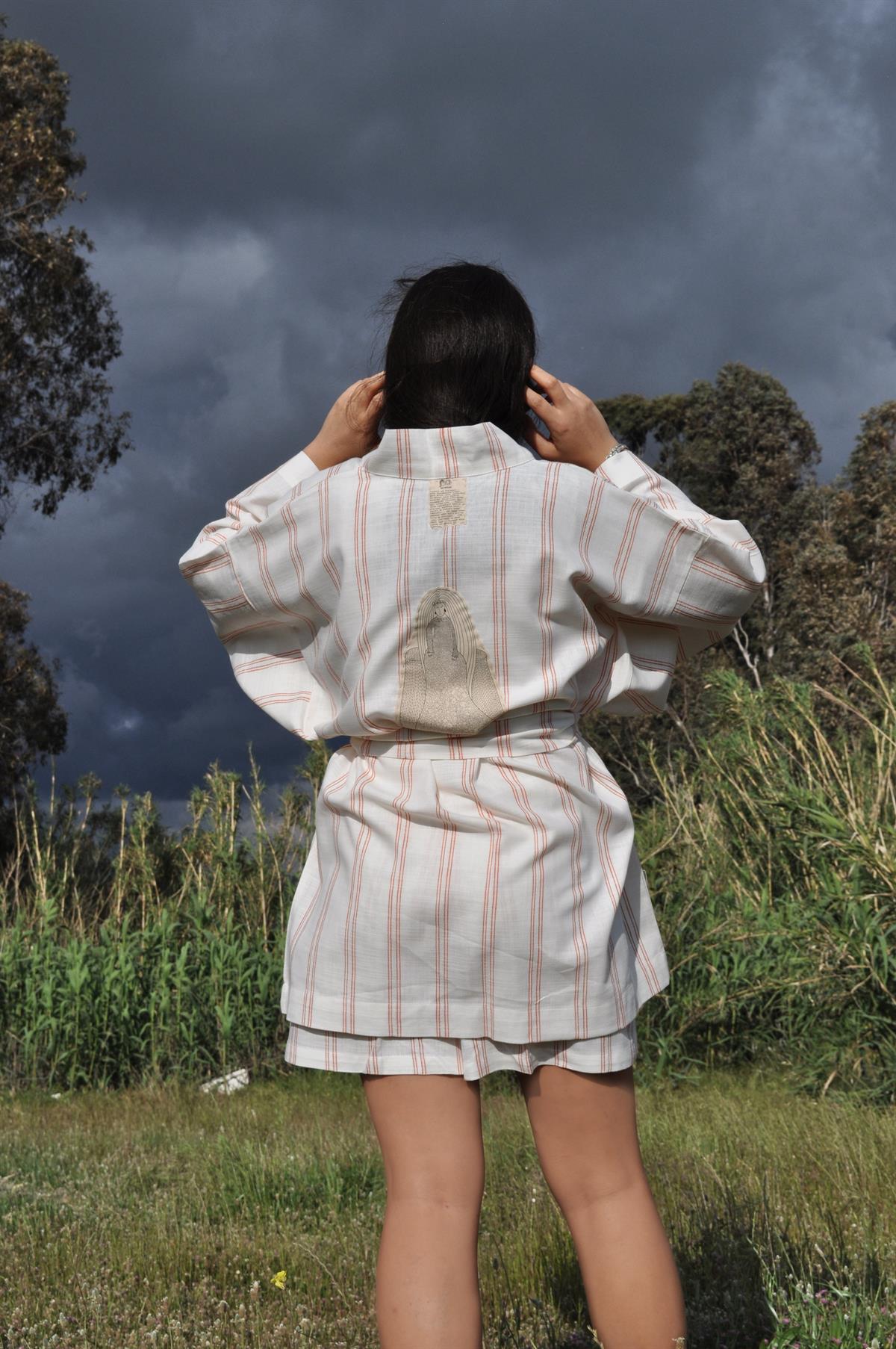 Kaynamış Süt Kraliçesi Kimono