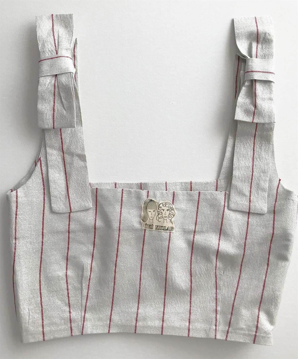 Krem Rengi Simli Kare Yaka Crop Top