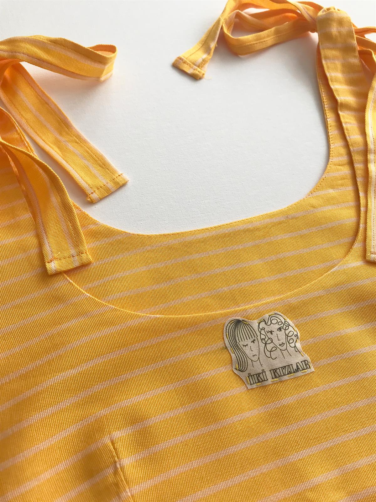 Sarı Kutnu Balerin Yaka Crop Top
