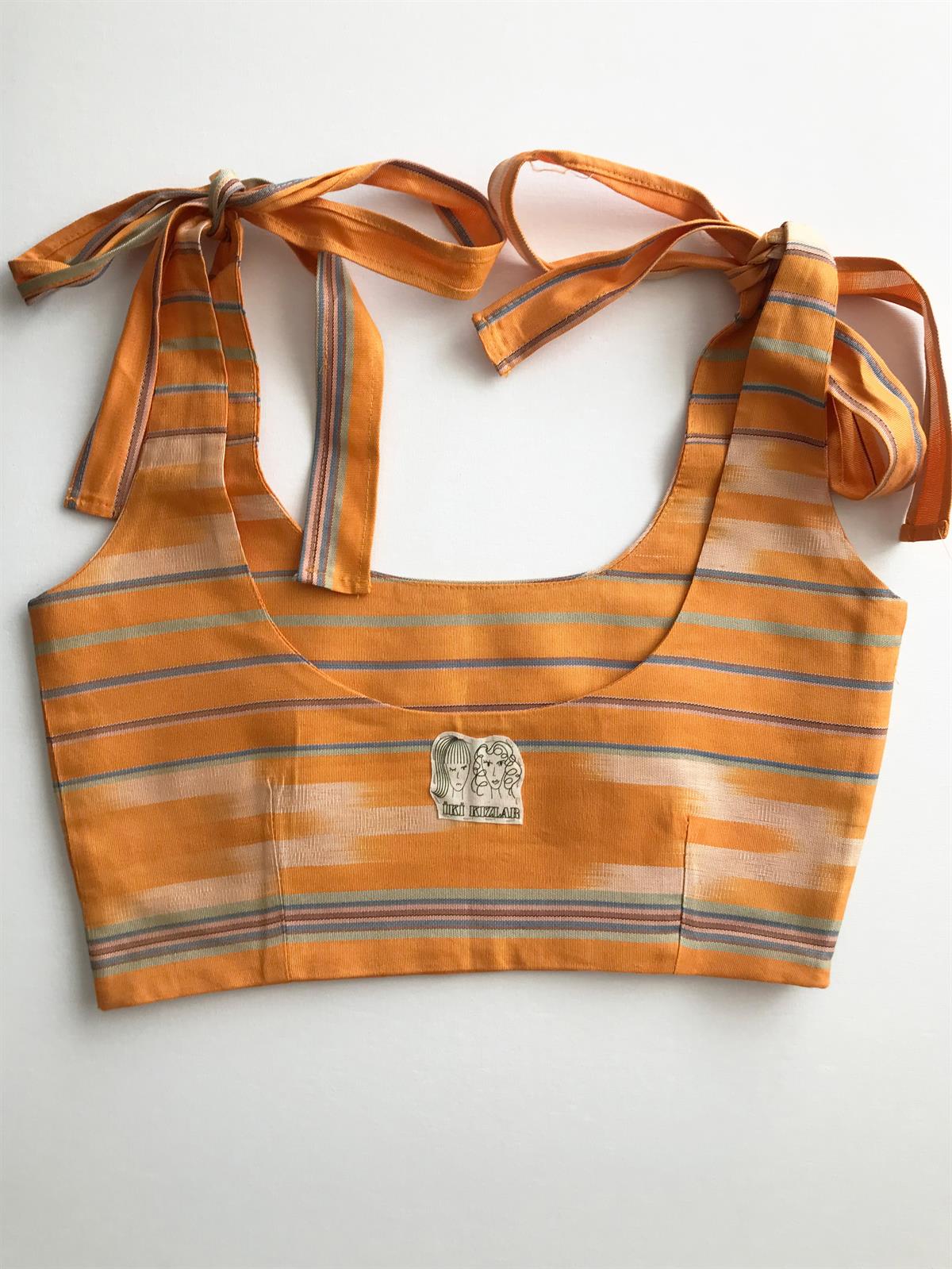 Turuncu Kutnu Balerin Yaka Crop Top