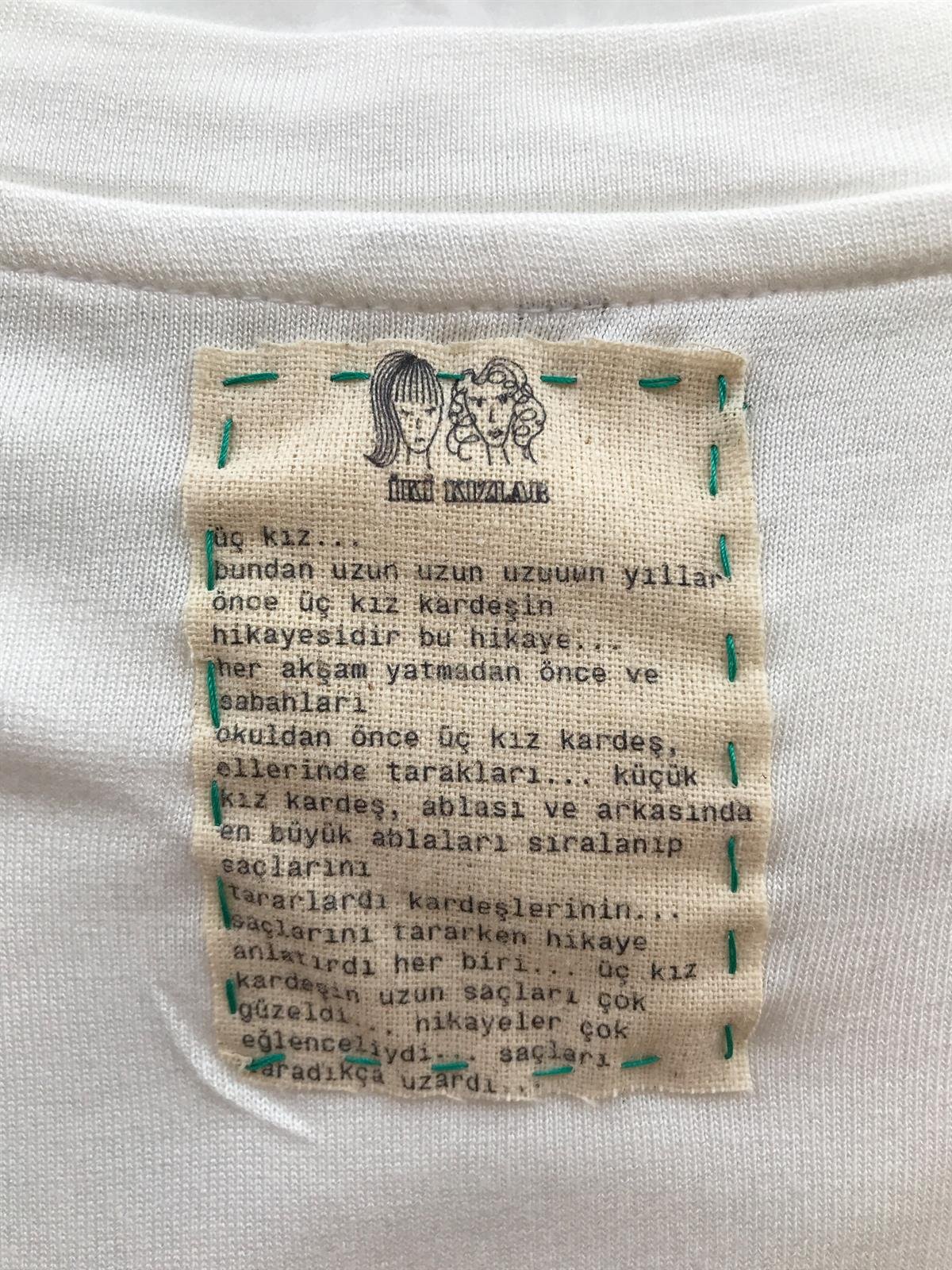 Üç Kız Tshirt