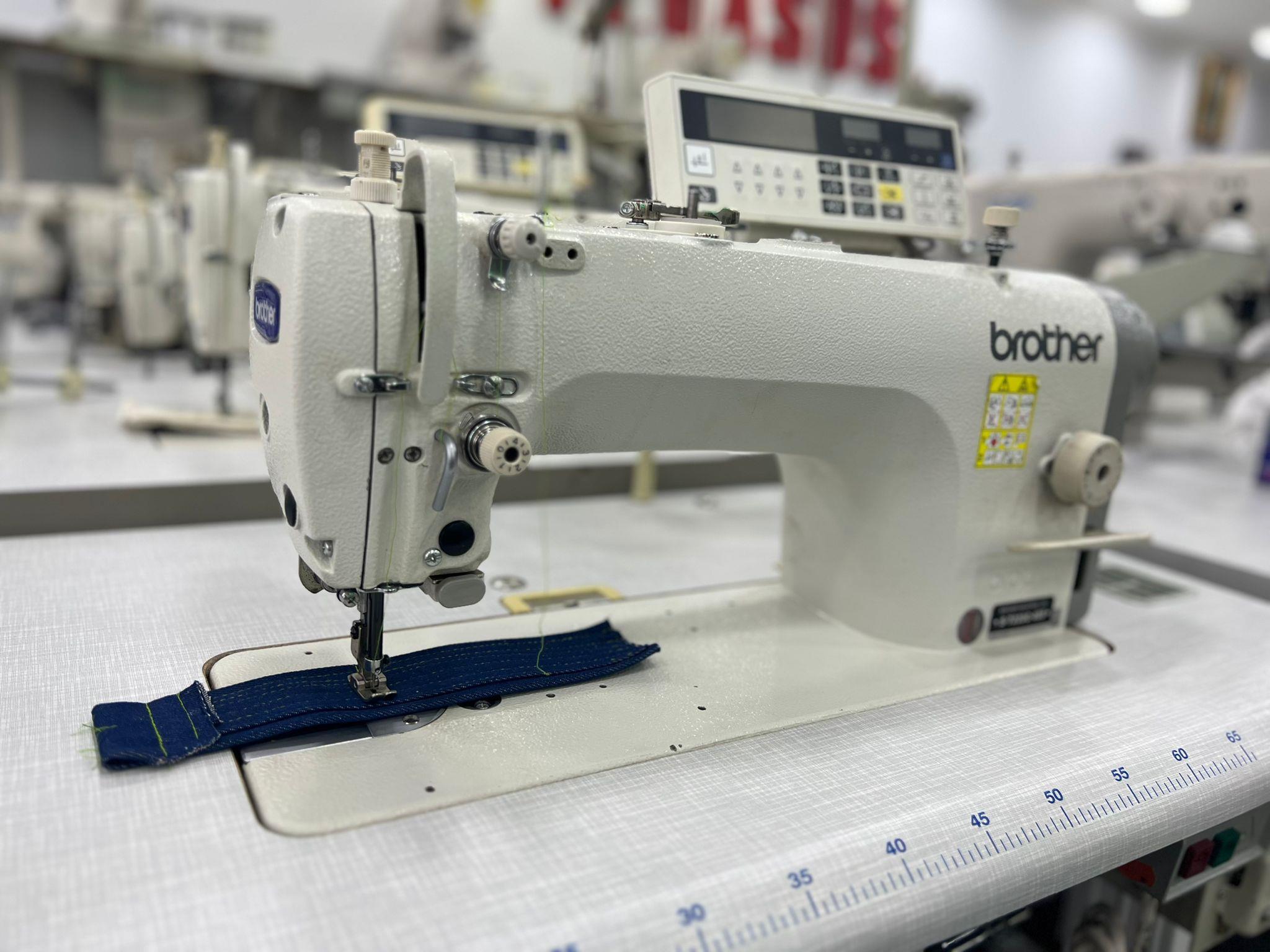 BROTHER İkinci el 7220C Otomatik Yürüyen İğne Düz Dikiş Makinası