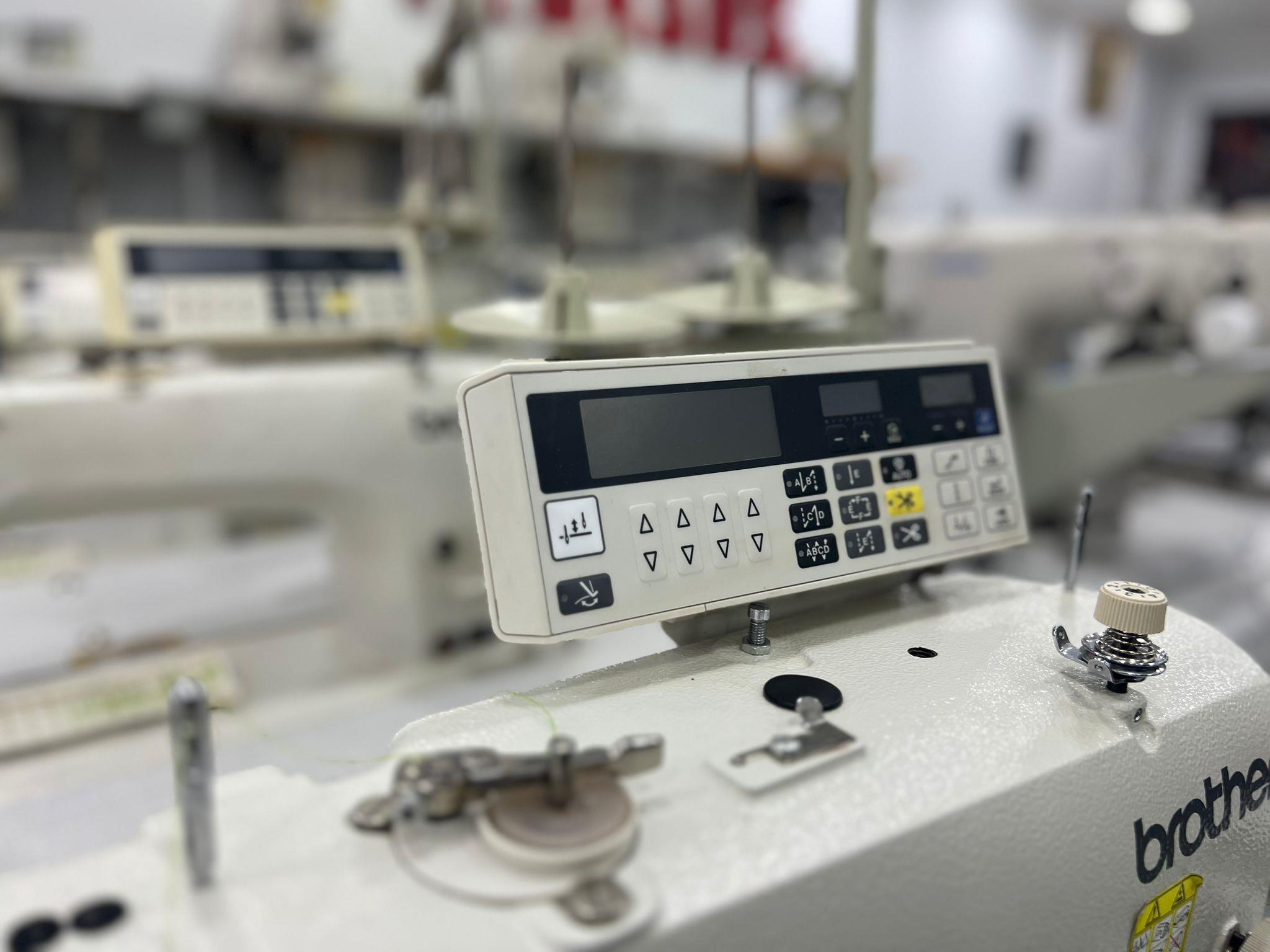 BROTHER İkinci el 7220C Otomatik Yürüyen İğne Düz Dikiş Makinası