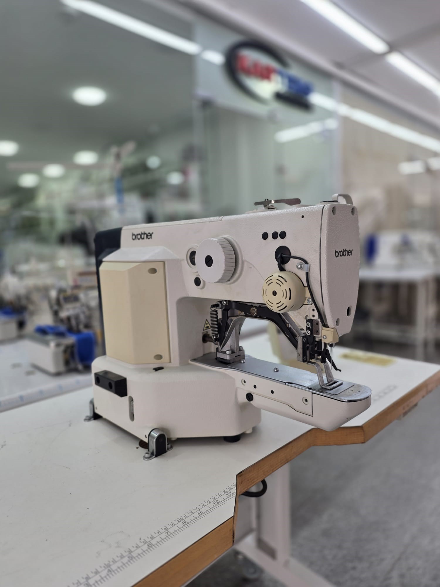 BROTHER KE-430HS-05 NEXİO PUNTERİZ MAKİNASI
