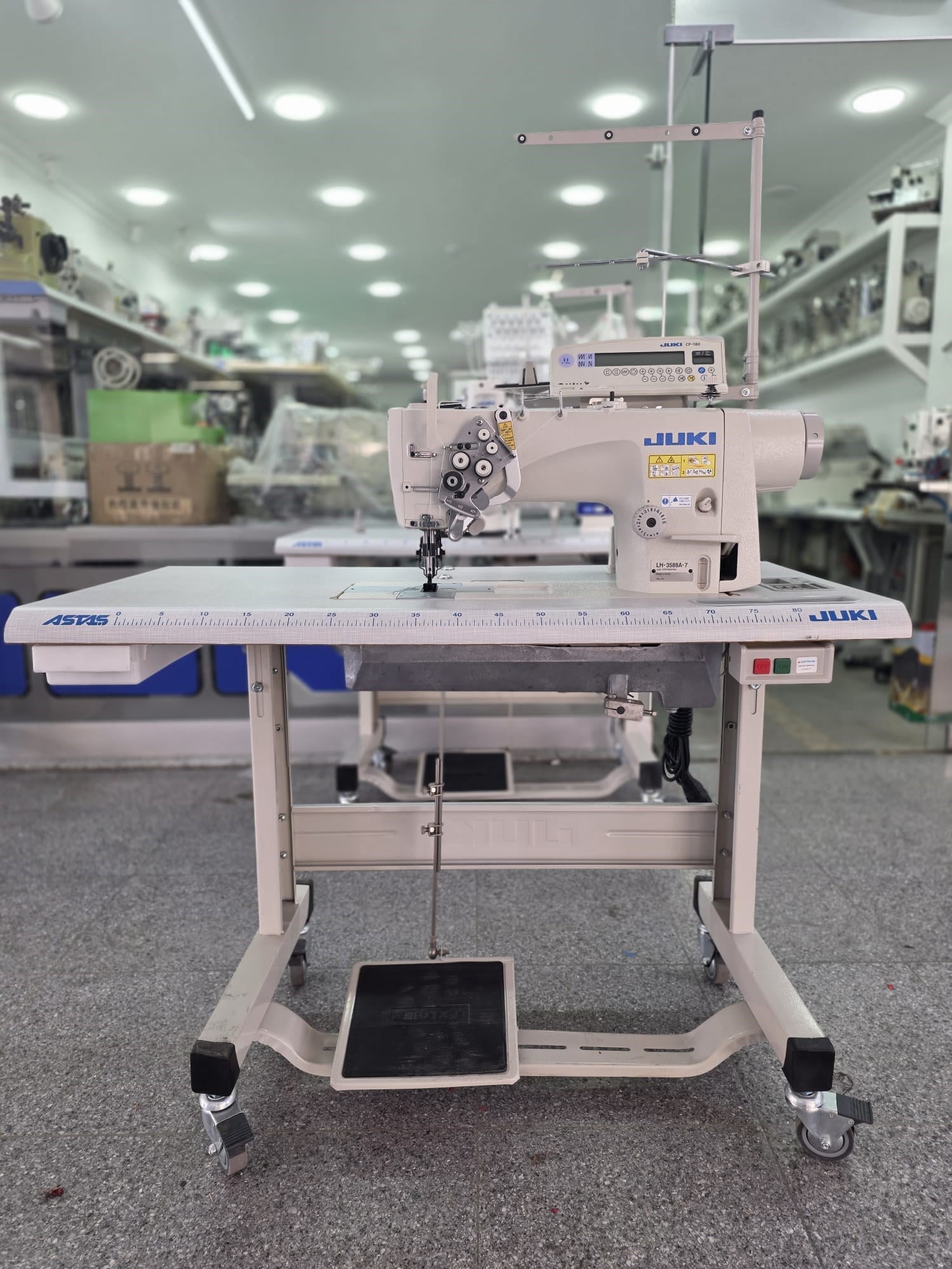 JUKİ LH-3588A-7 OTOMATİK ÇİFTİĞNE MAKİNASI