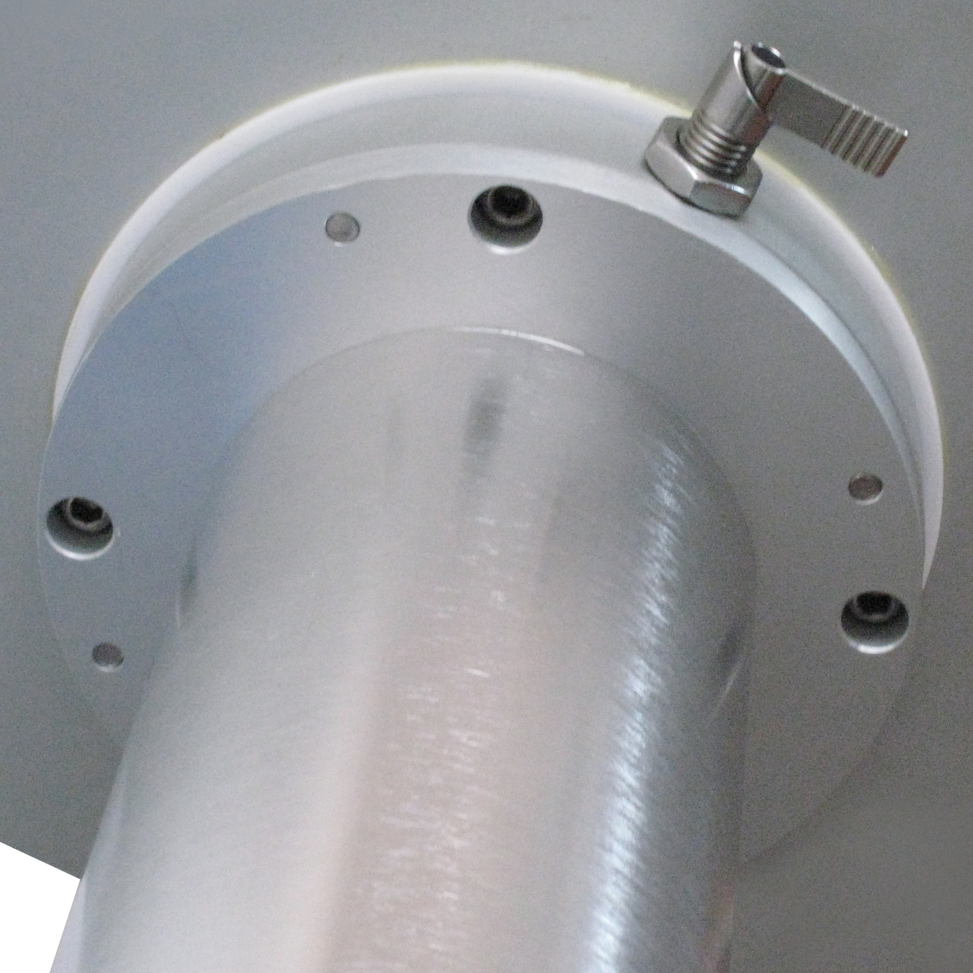 BARKA EL.MASA AYAĞI,GÖMME.12V,2 KDM, KYR PLK,795MM