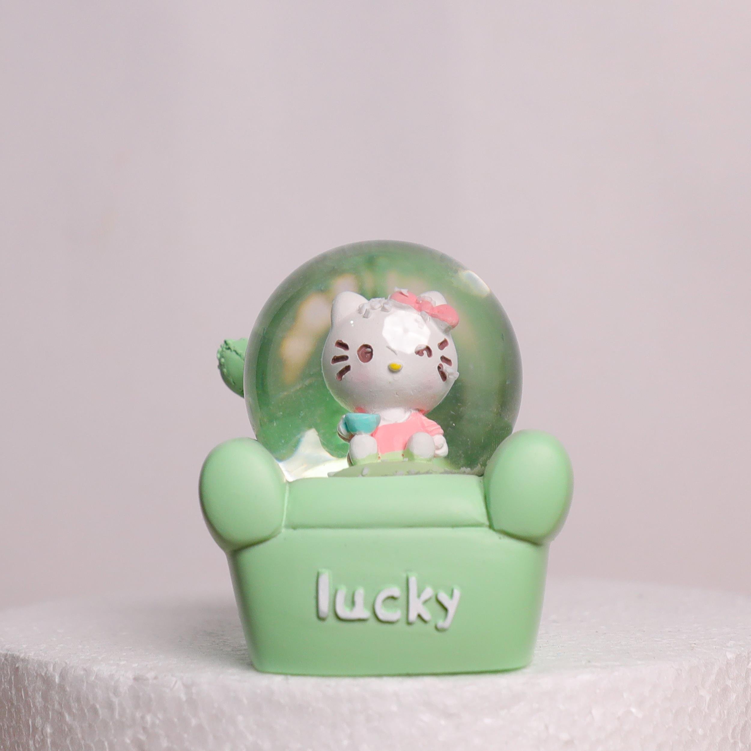 Hello Kitty  Midi Kar Küresi Koltukt Oturan