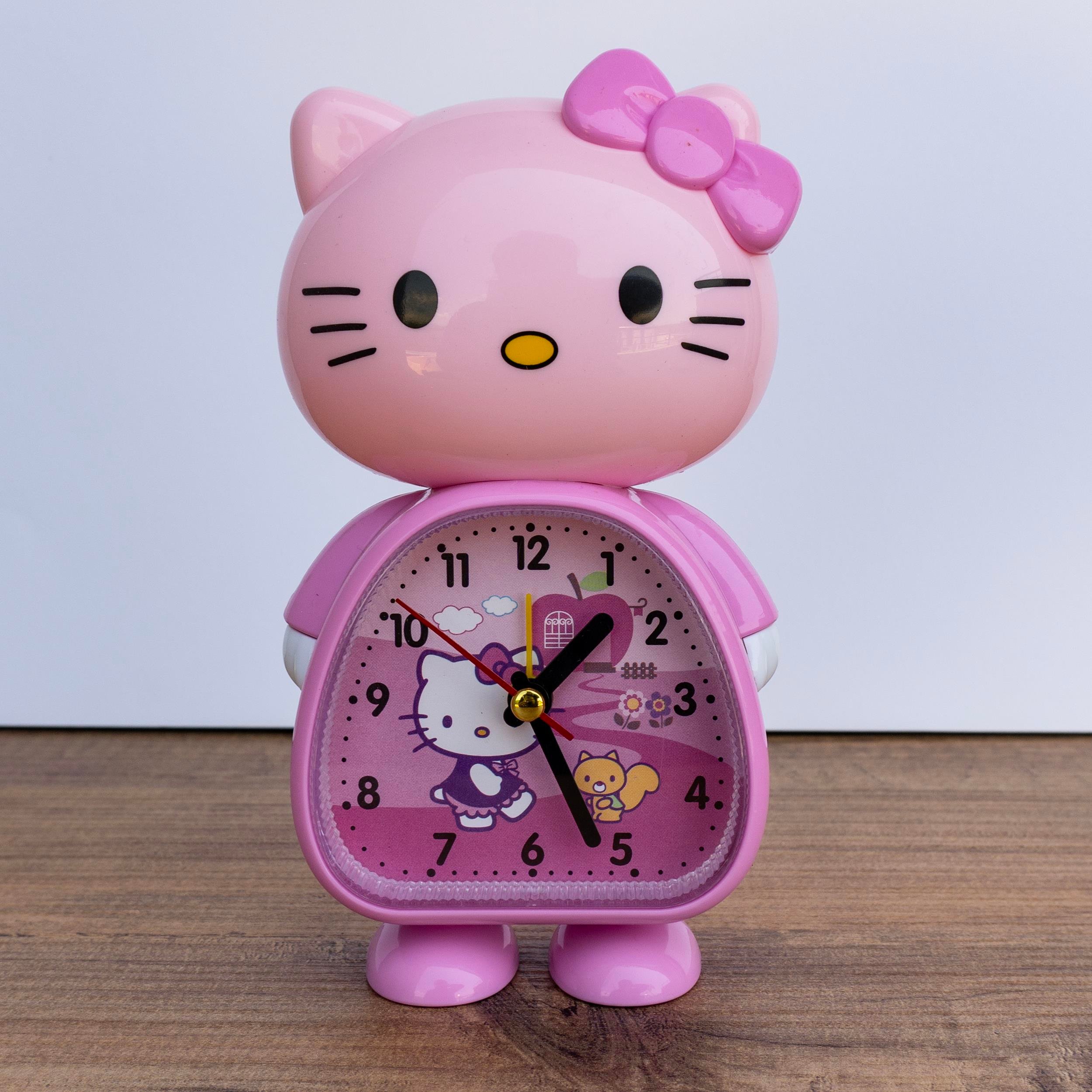 Hello Kitty Tasarımlı Masa Saati