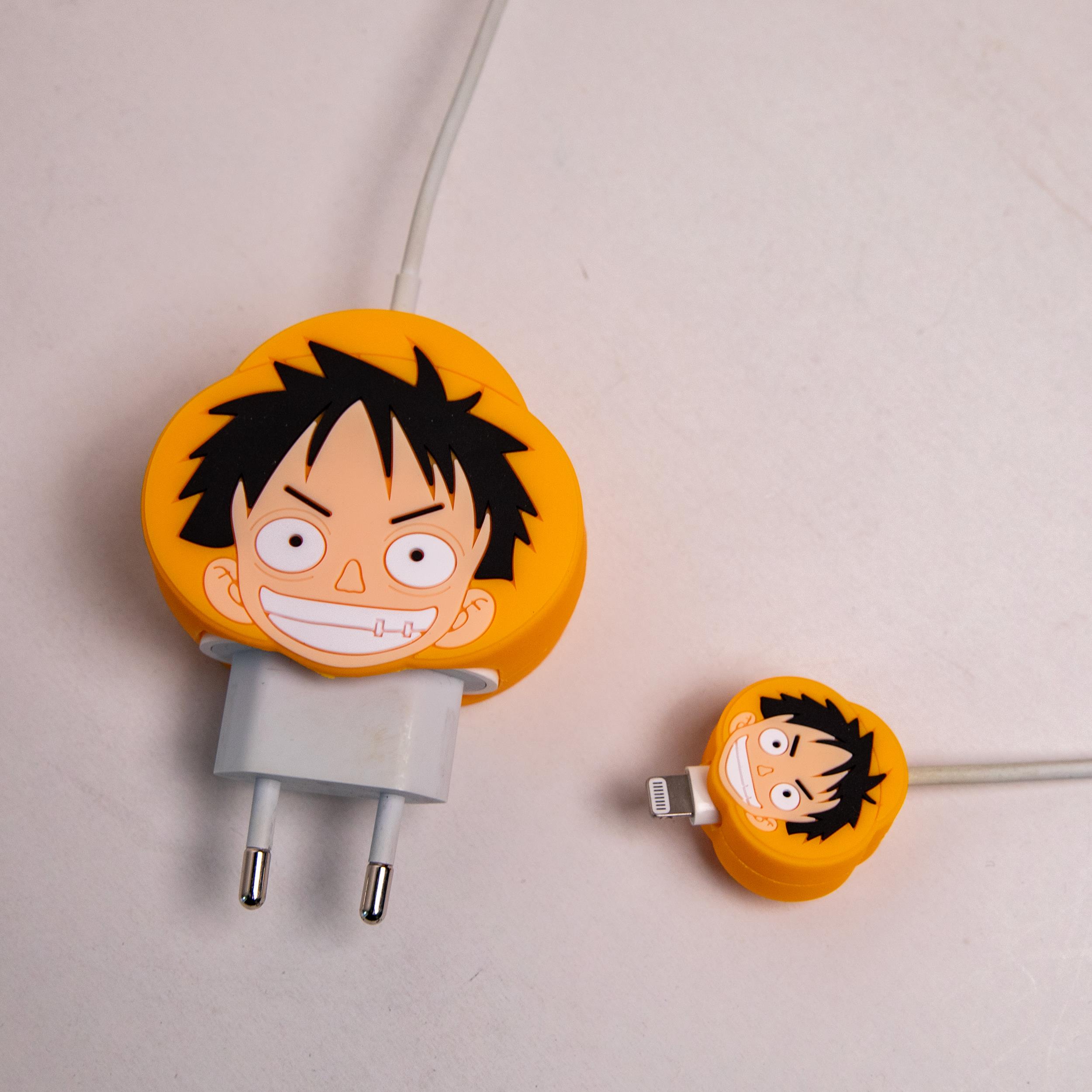 One Piece Luffy Şarj Koruyucu Başlığı Ve Kablo Koruyucu Set