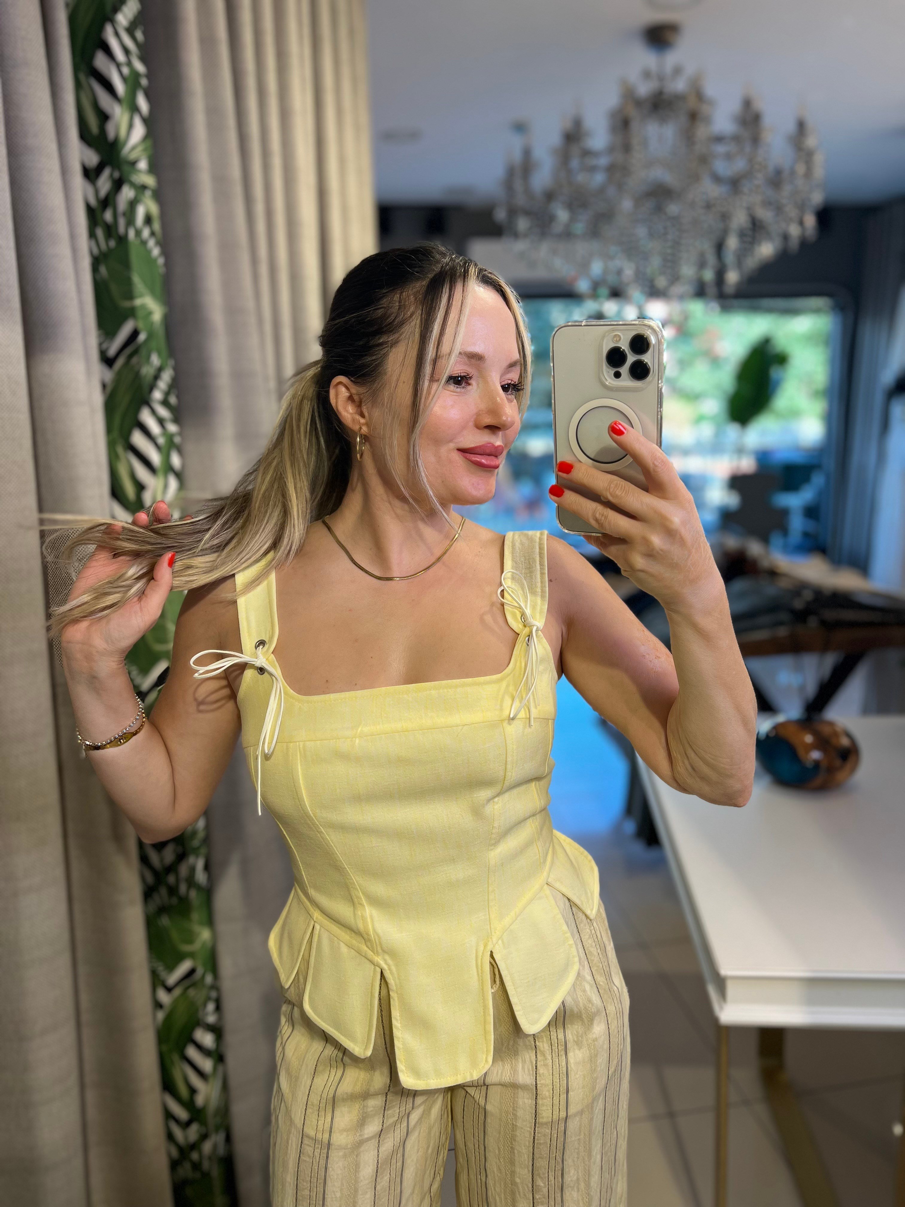Askı Detaylı Sarı Korse Bluz