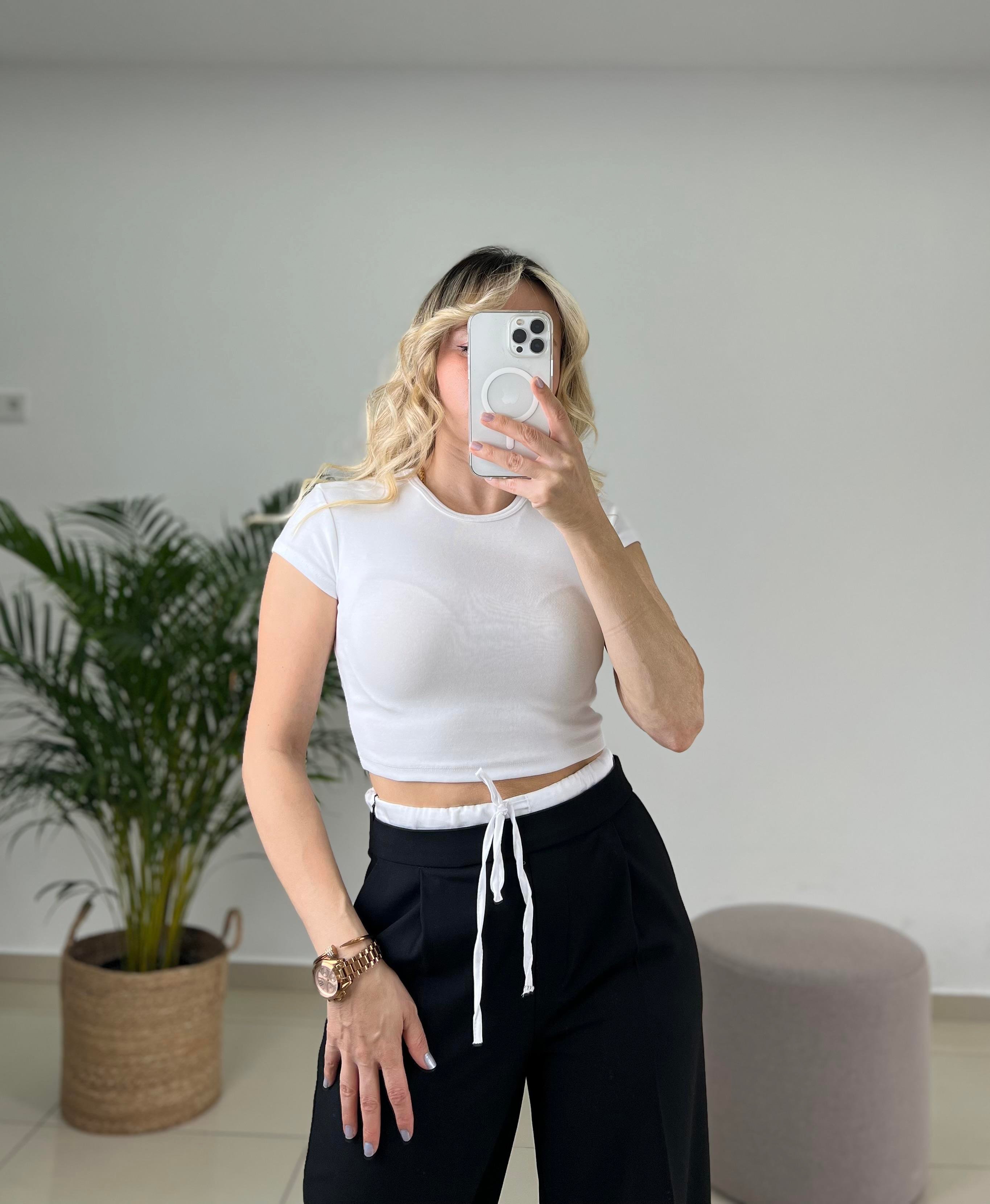 Bisiklet Yaka Basıc Beyaz Crop Tişört 