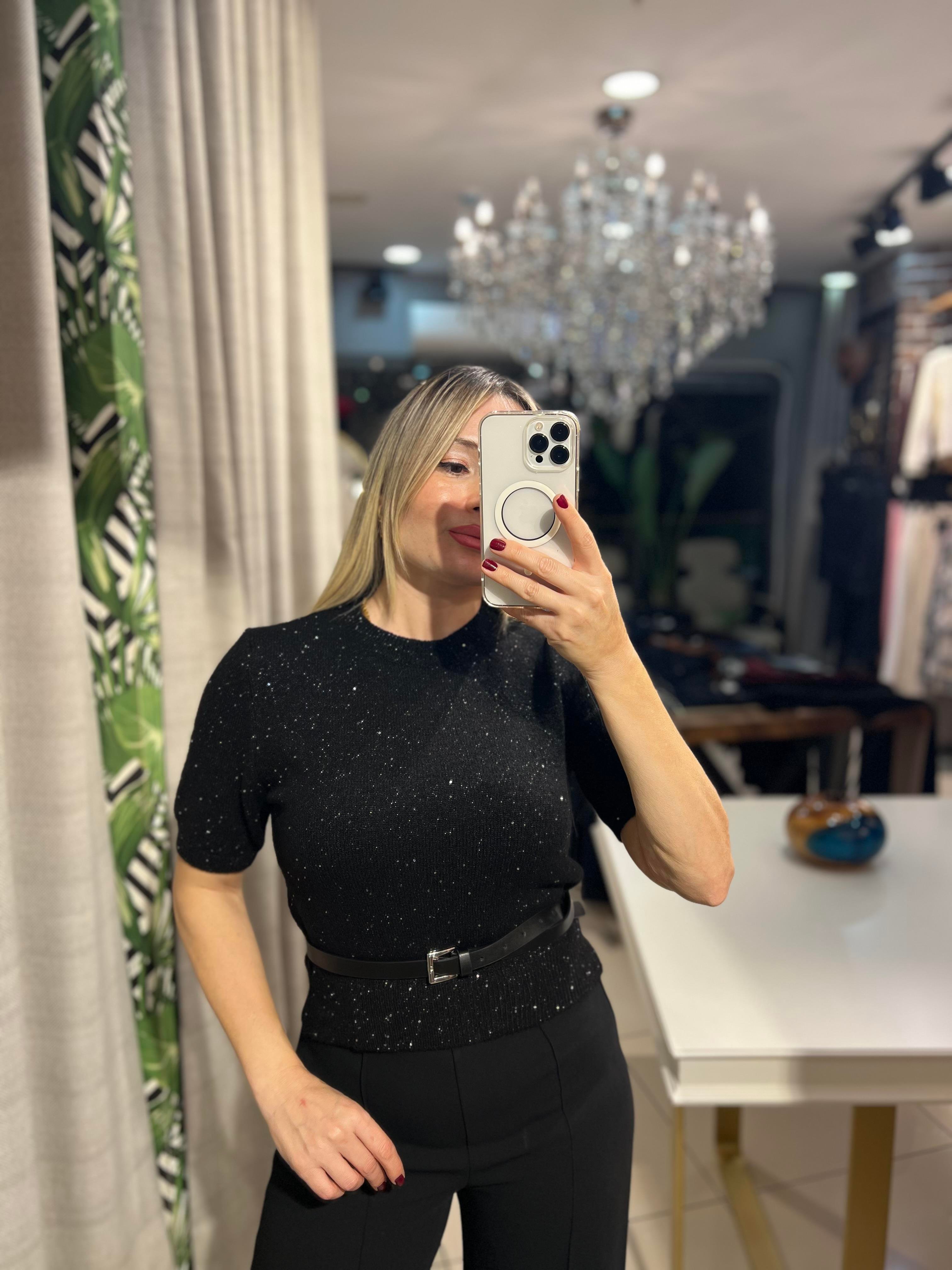 Bisiklet Yaka  Pullu Siyah Triko