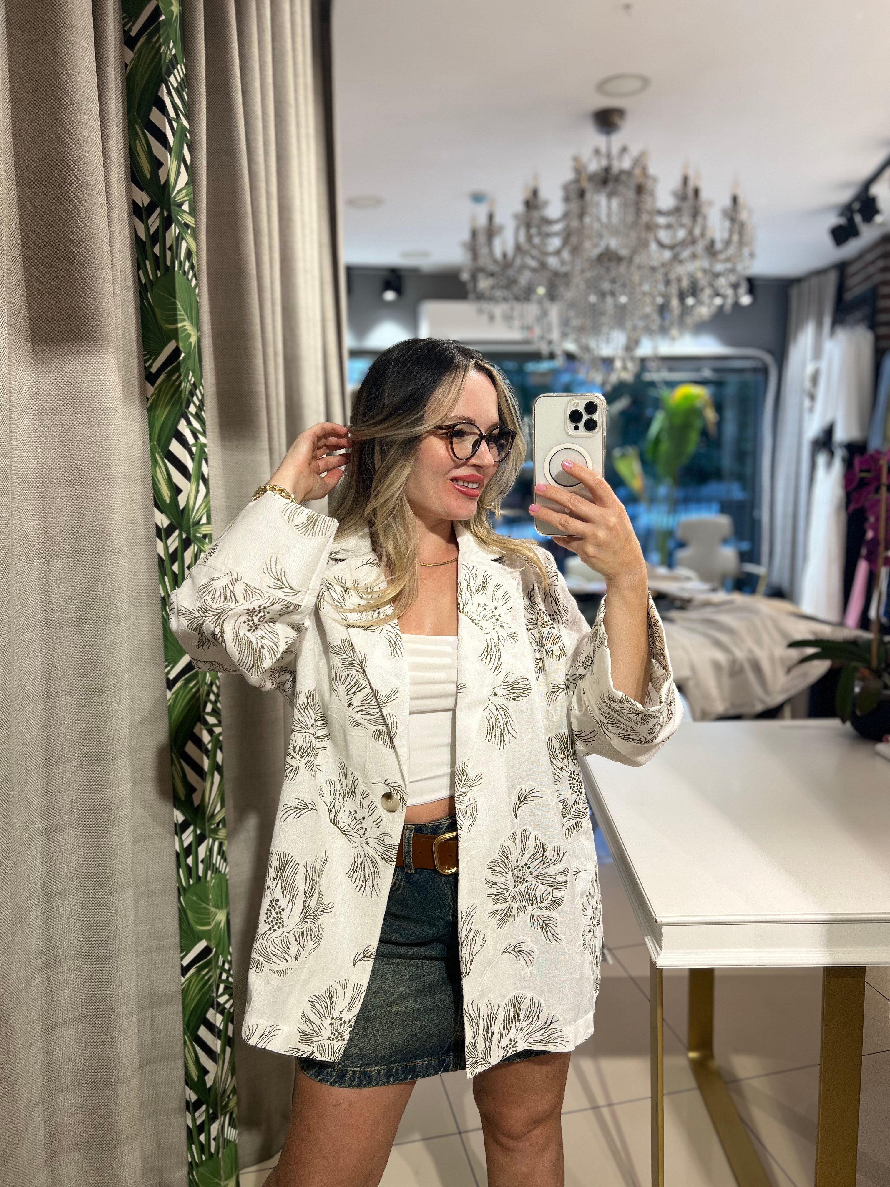 Çiçek Nakışlı Keten Blazer Ceket