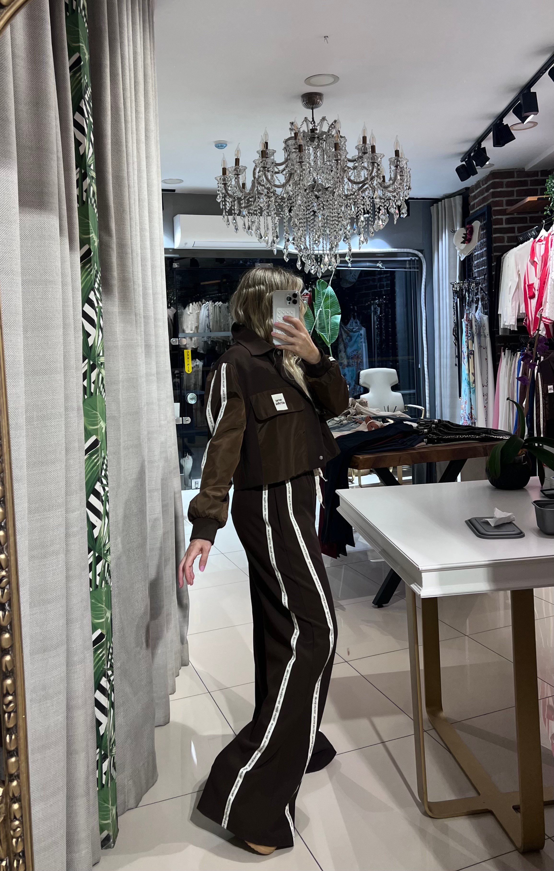 Kahverengi Şerit Detay Ceket Pantolon Takım