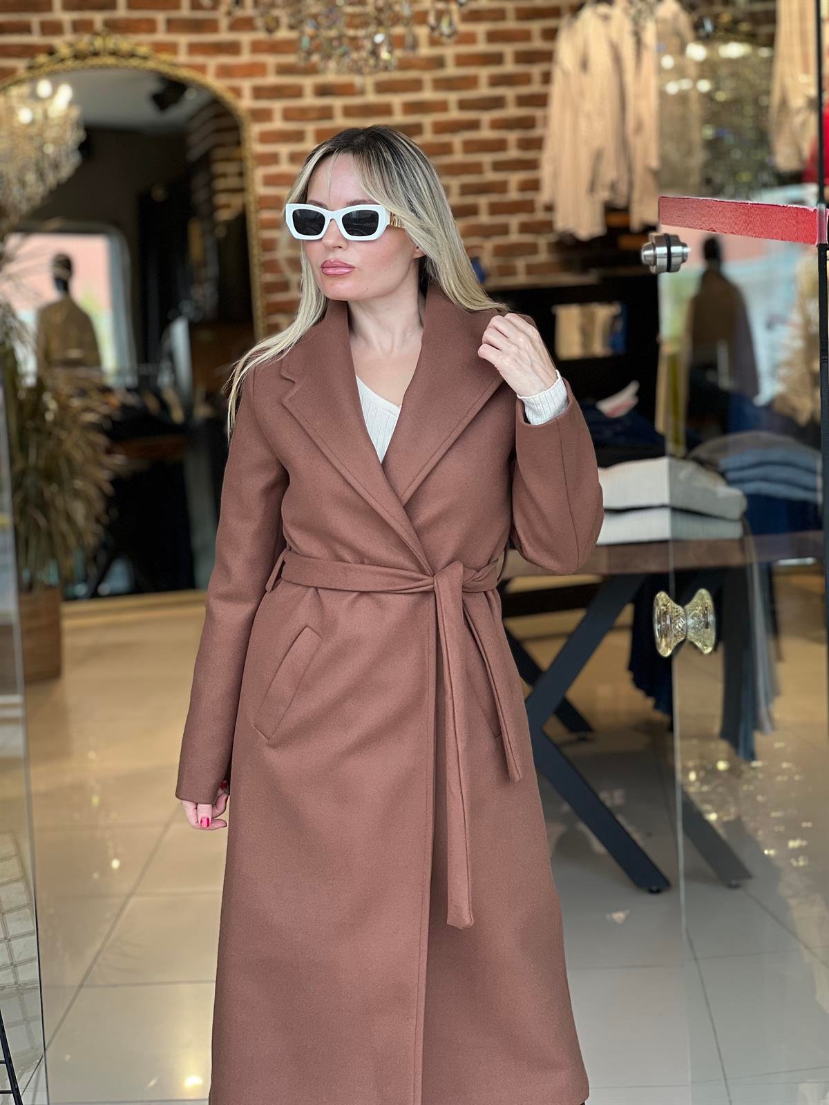 Kuşaklı Kahverengi Kaşe Kaban