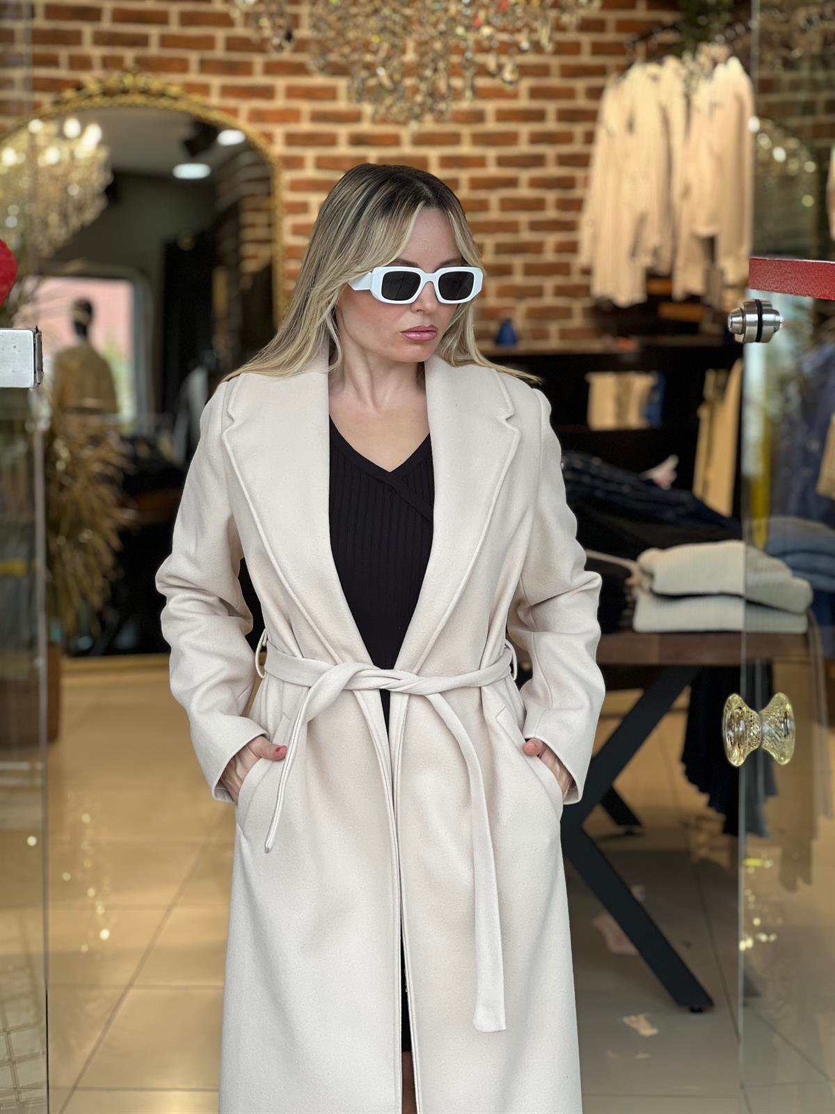 Kuşaklı Taş Renk Kaban 