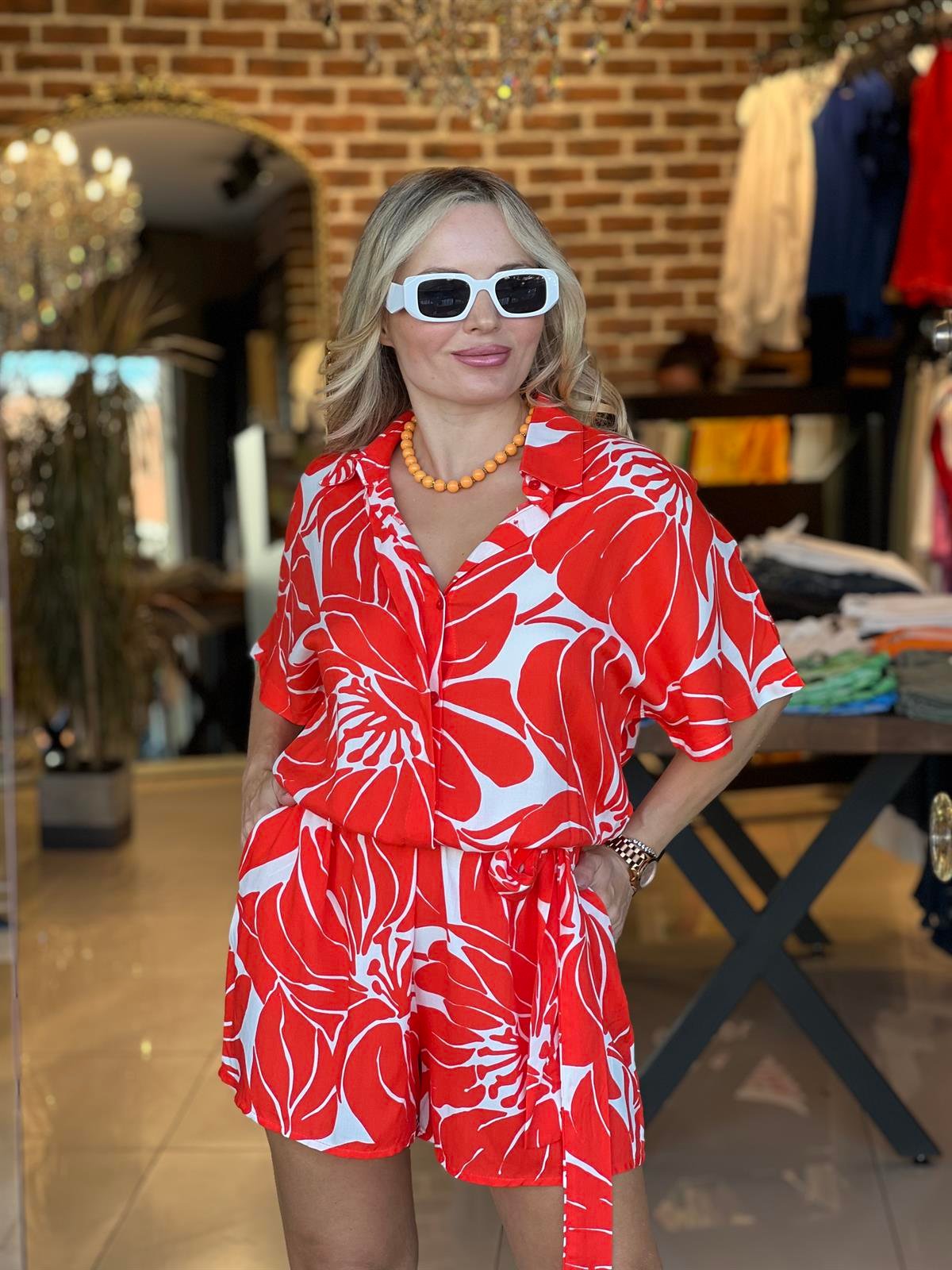 Oranj Desenli Şortlu Tulum