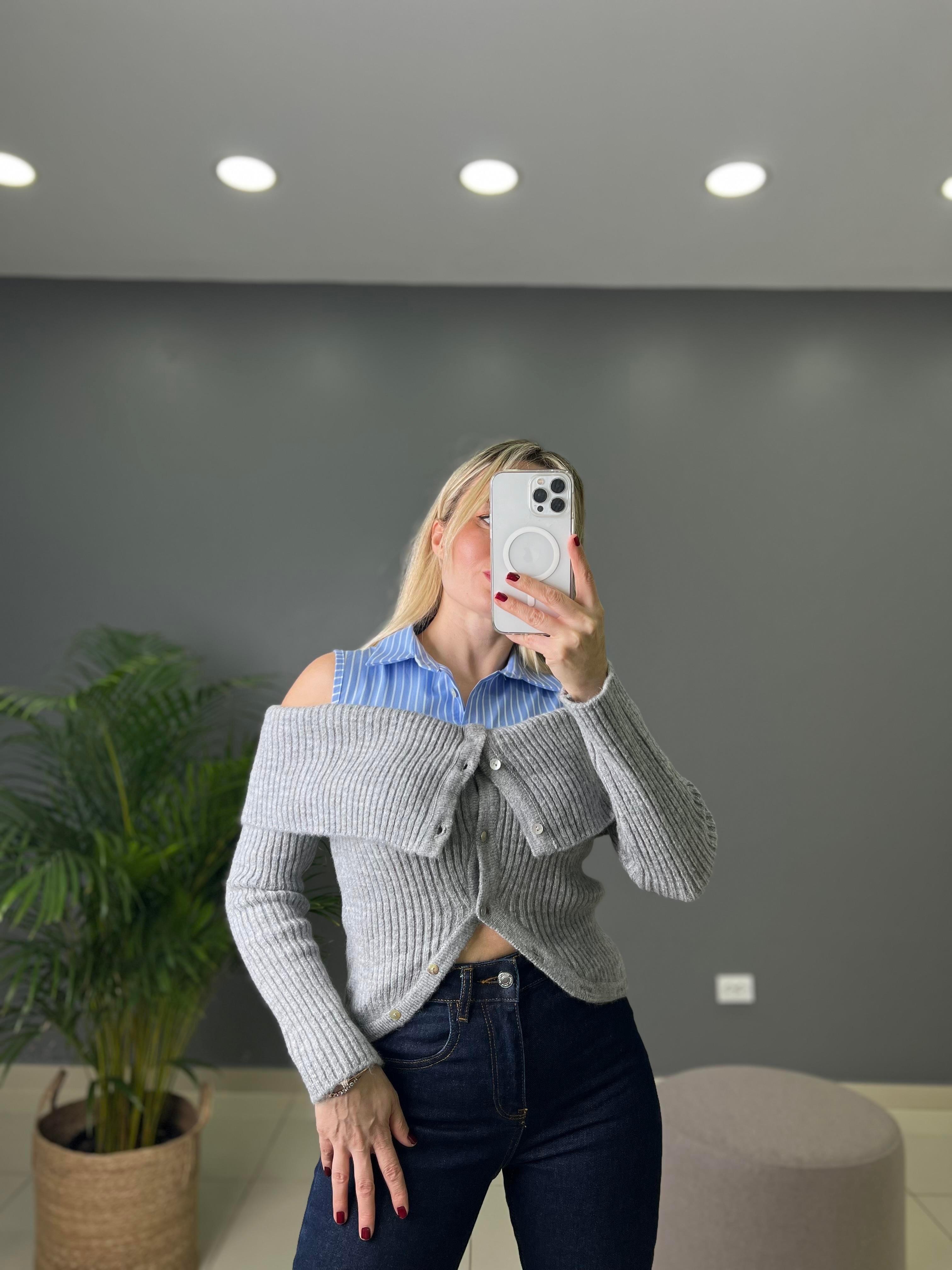 Orijinal Marka Modeli Gömlek Detaylı Triko Bluz 
