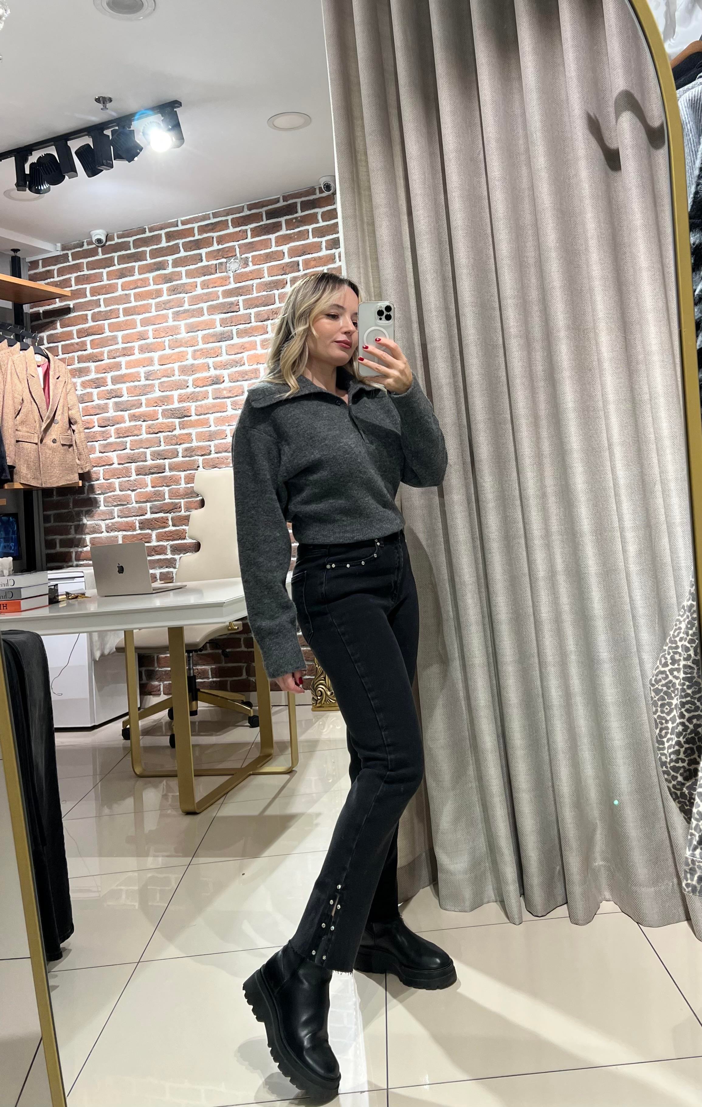 Taş Aksesuarlı Füme Mom Fit Jean Pantolon