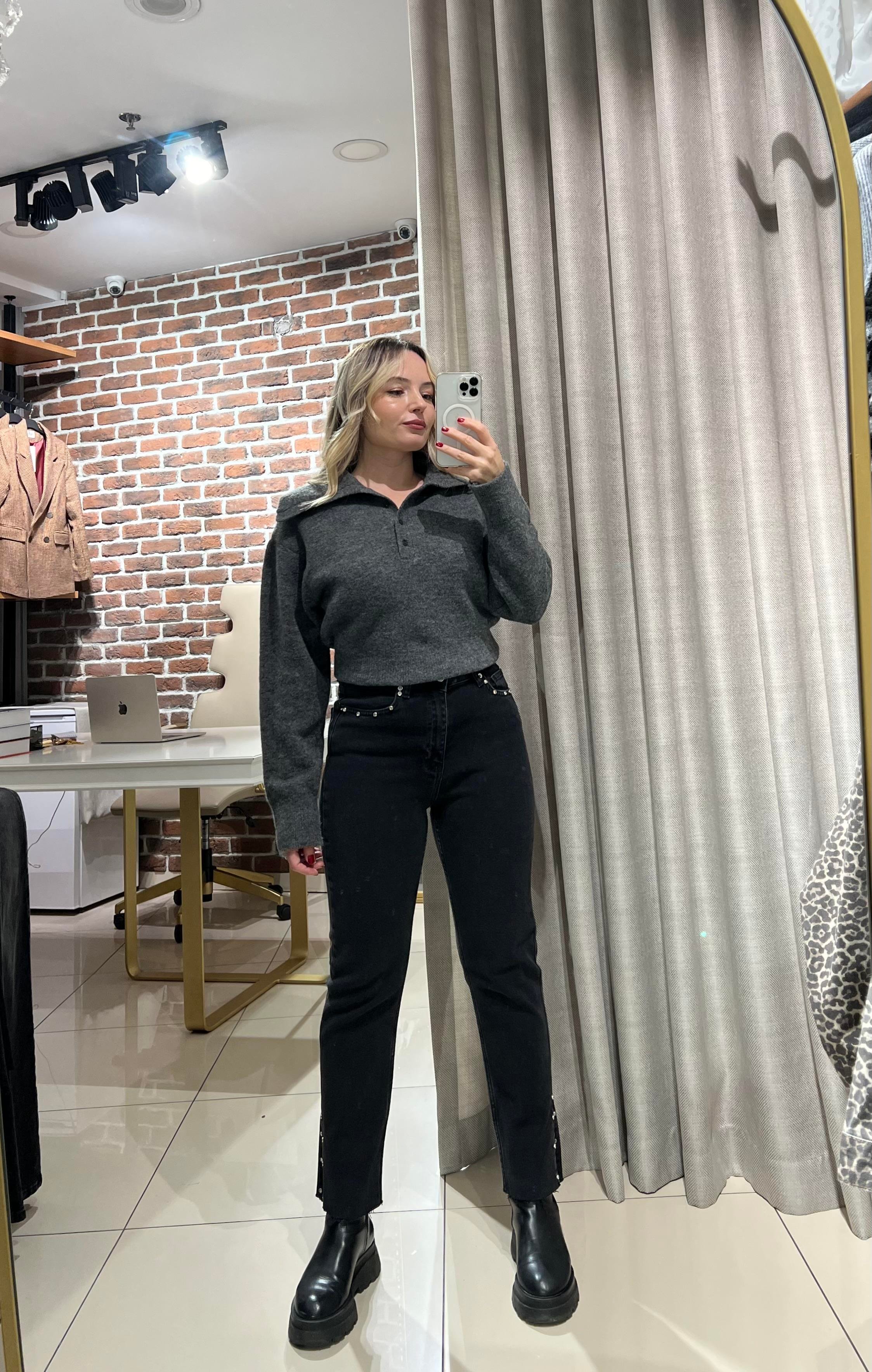 Taş Aksesuarlı Füme Mom Fit Jean Pantolon