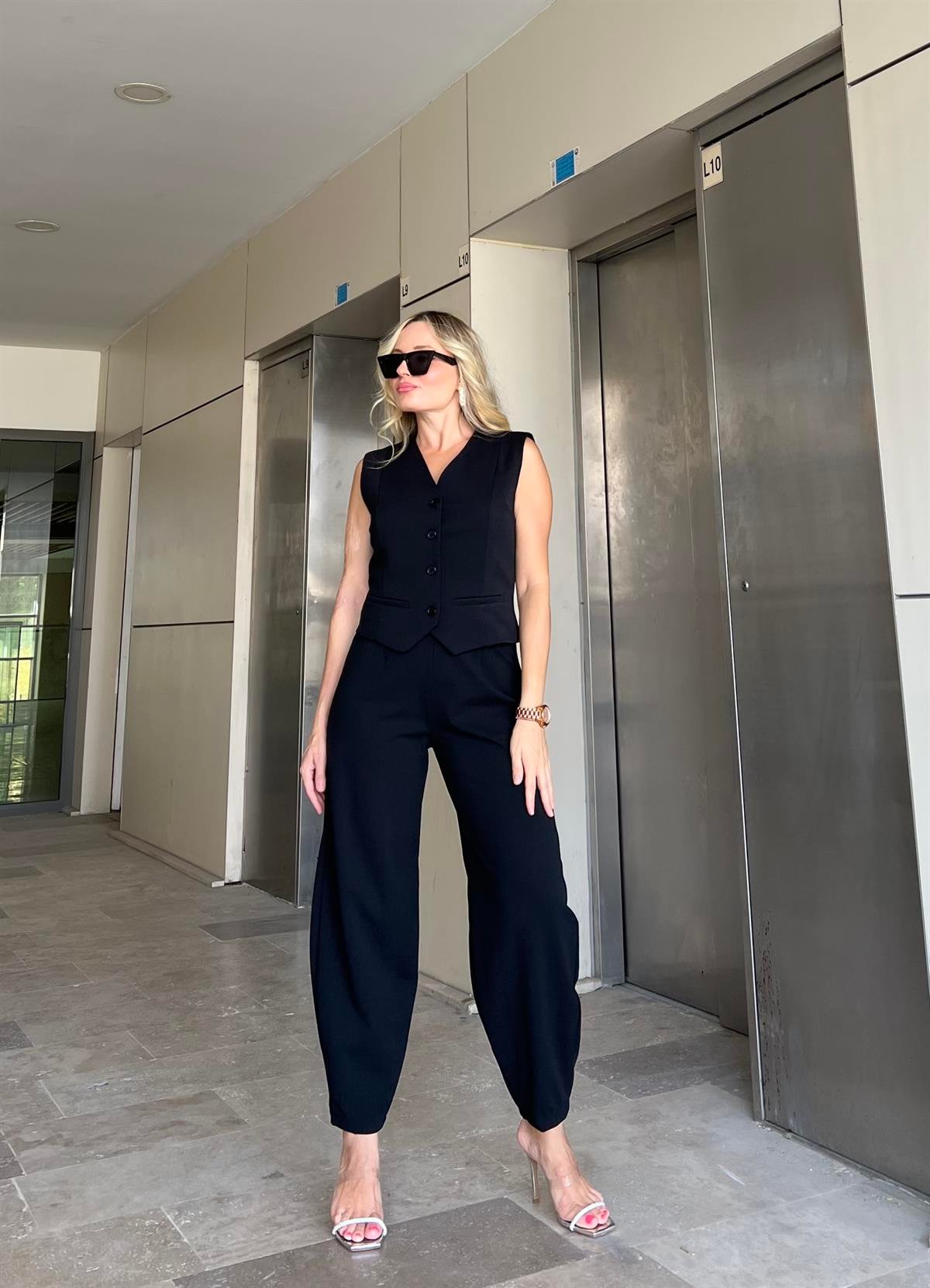 Yarım Balon Siyah Pantolon