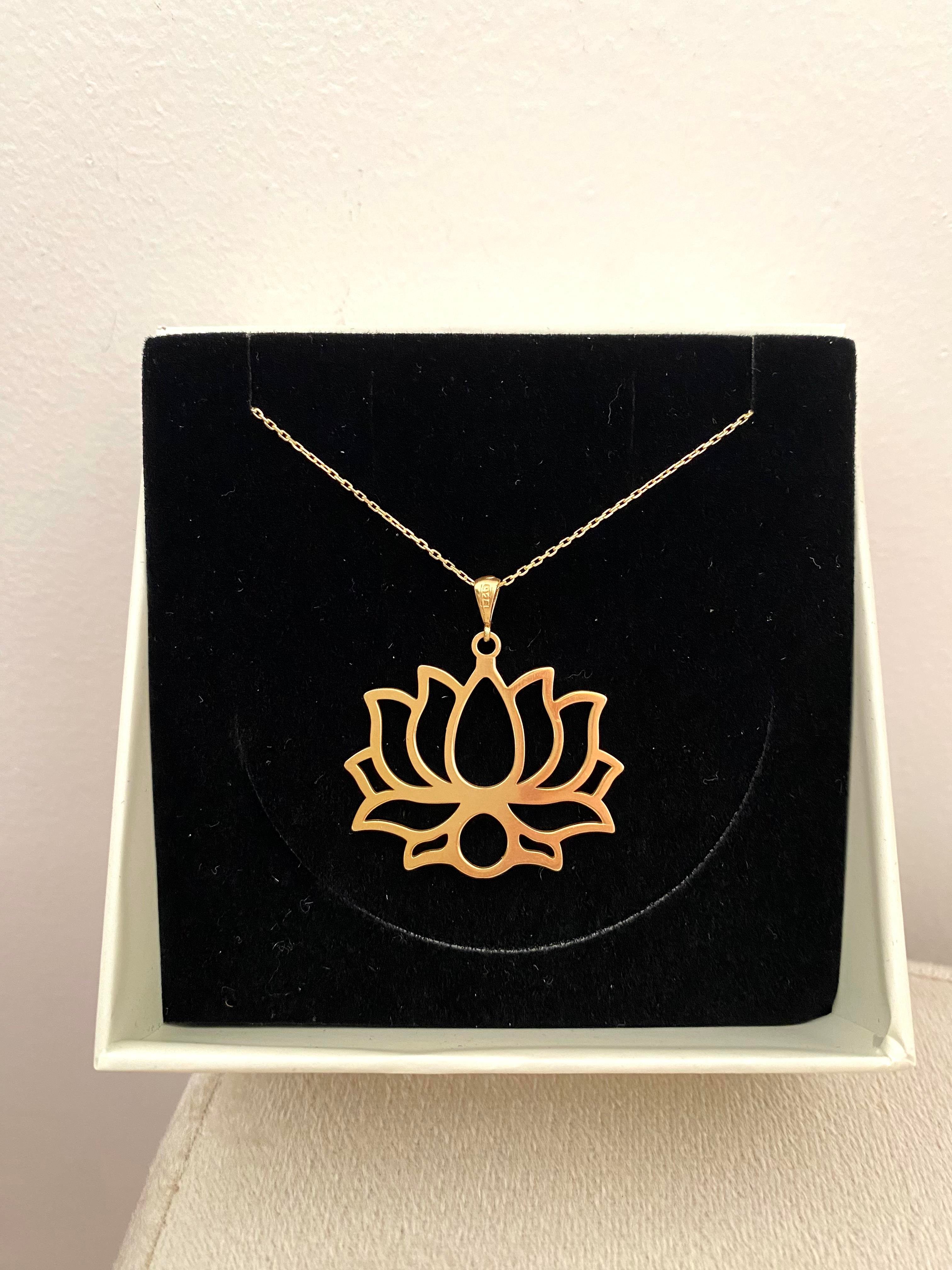 925 Ayar Gümüş Ada Lotus Kolye-Büyük Boy
