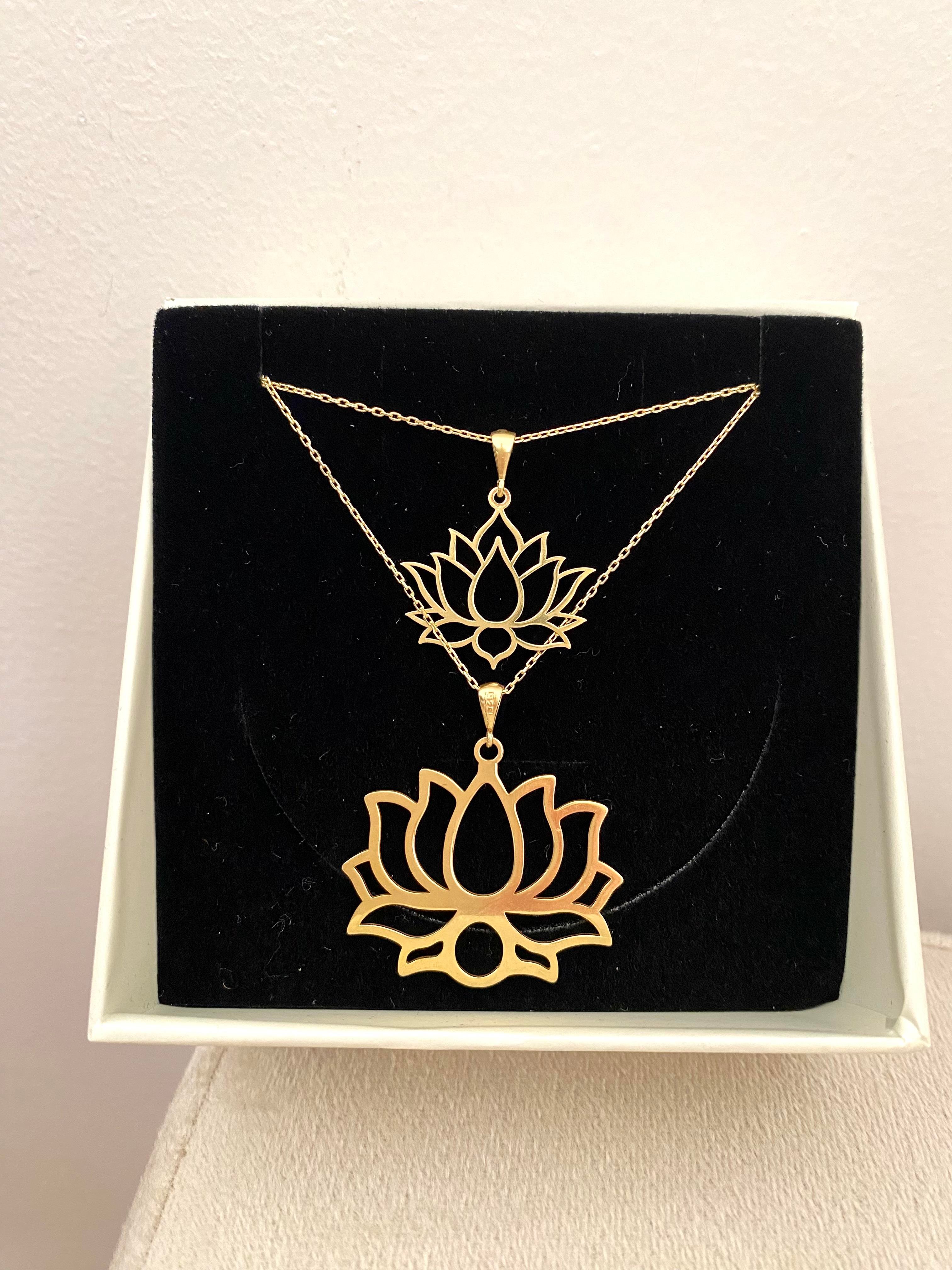 925 Ayar Gümüş Ada Lotus Kolye-Büyük Boy