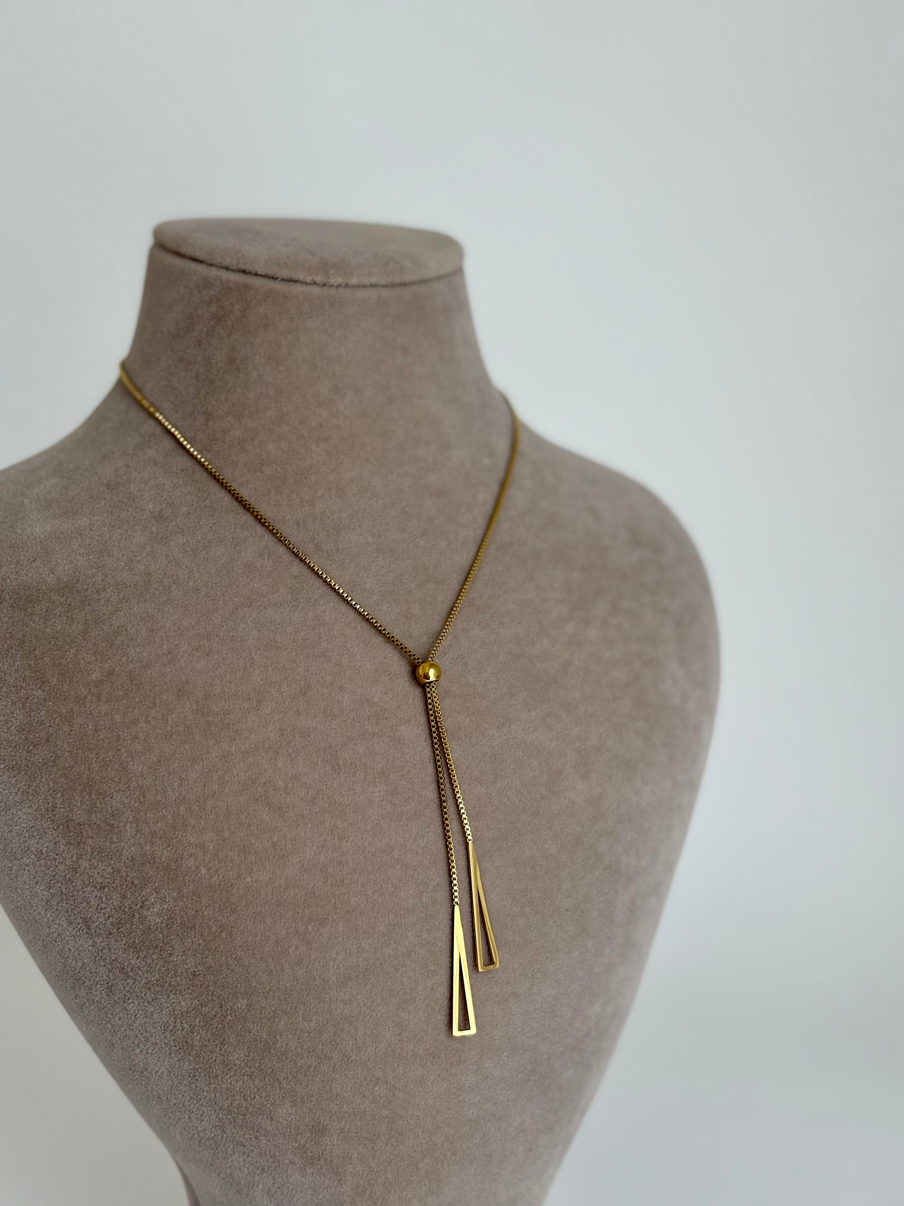 Asansörlü Çelik Kolye