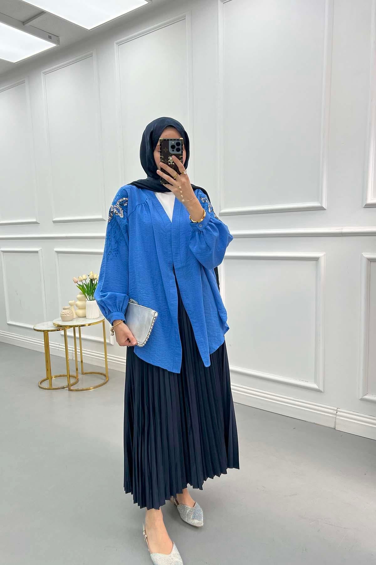 Arkası Nakışlı Pullu Kimono Mavi