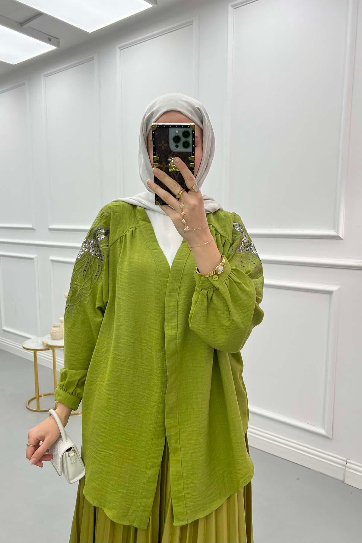 Arkası Nakışlı Pullu Kimono Yağ Yeşili