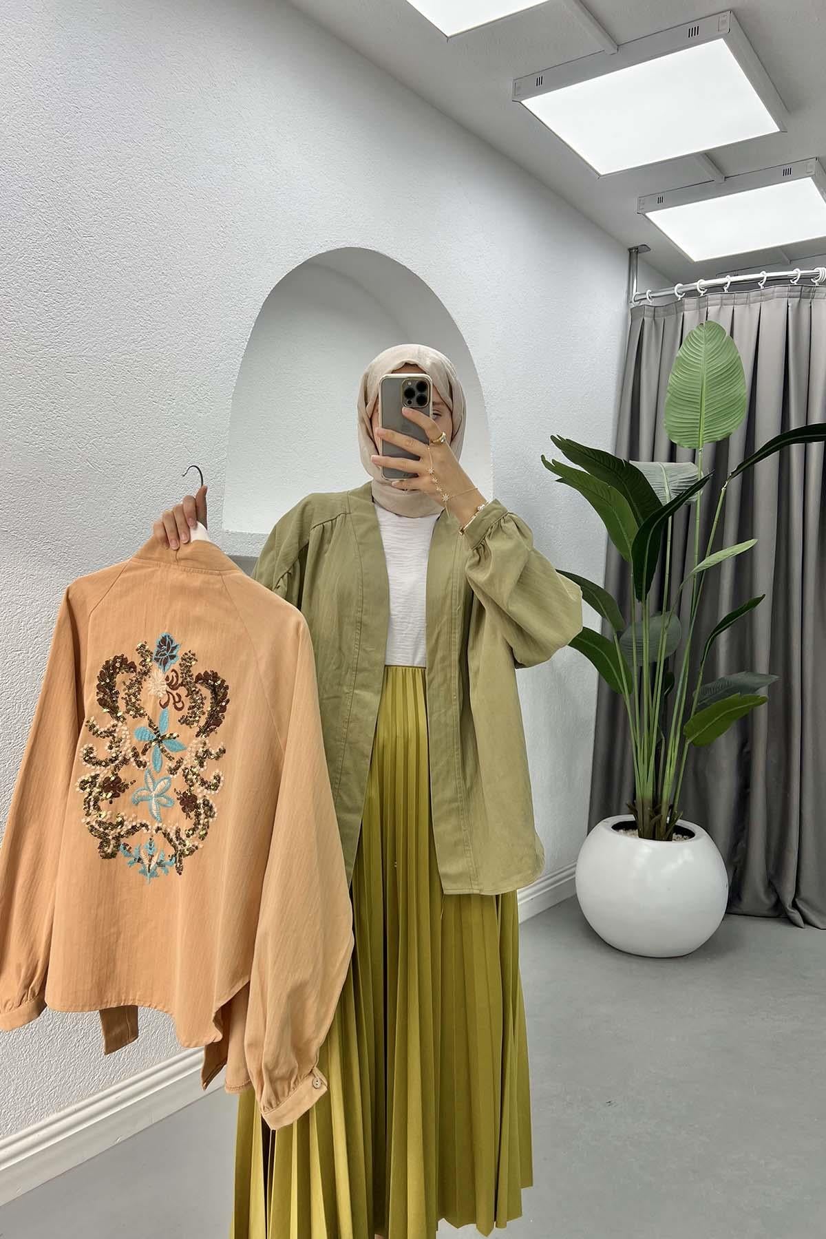Arkası Pul İşlemeli Kimono Haki