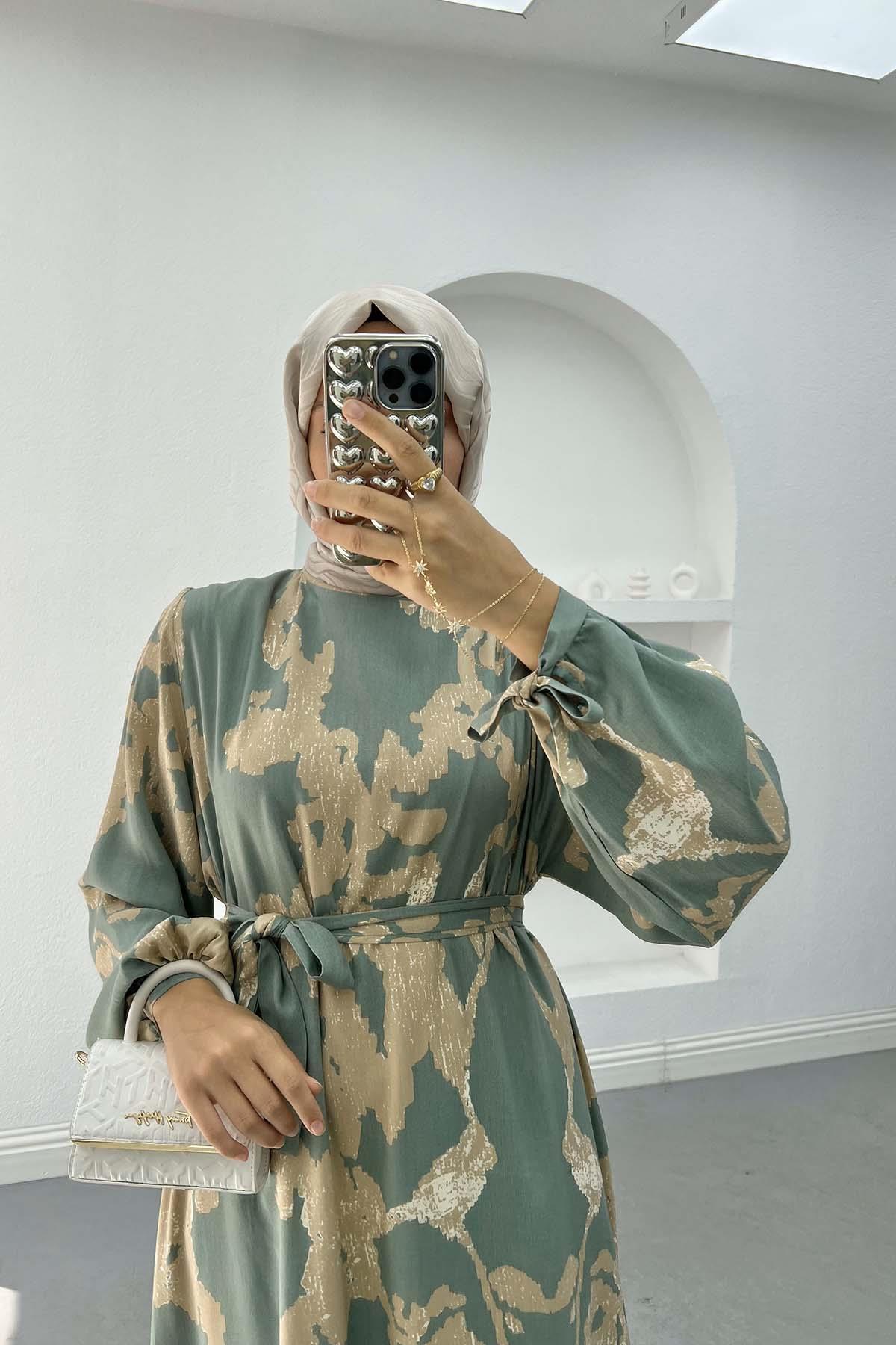 Batik Desenli Elbise Yeşil